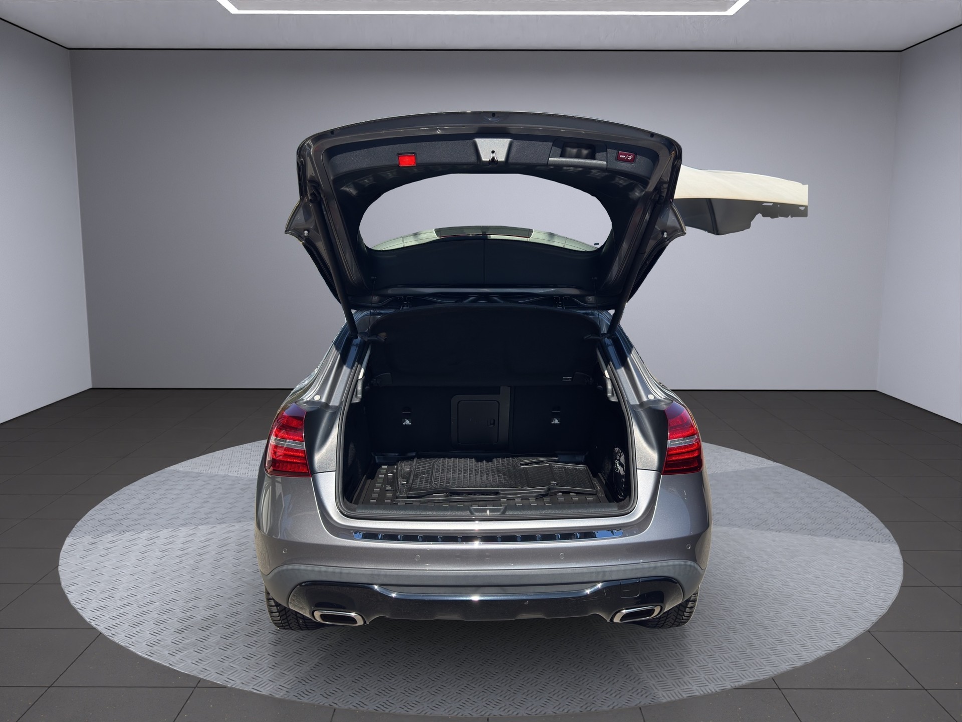 MERCEDES-BENZ GLA 200 Night Star 7G-DCT-image-17