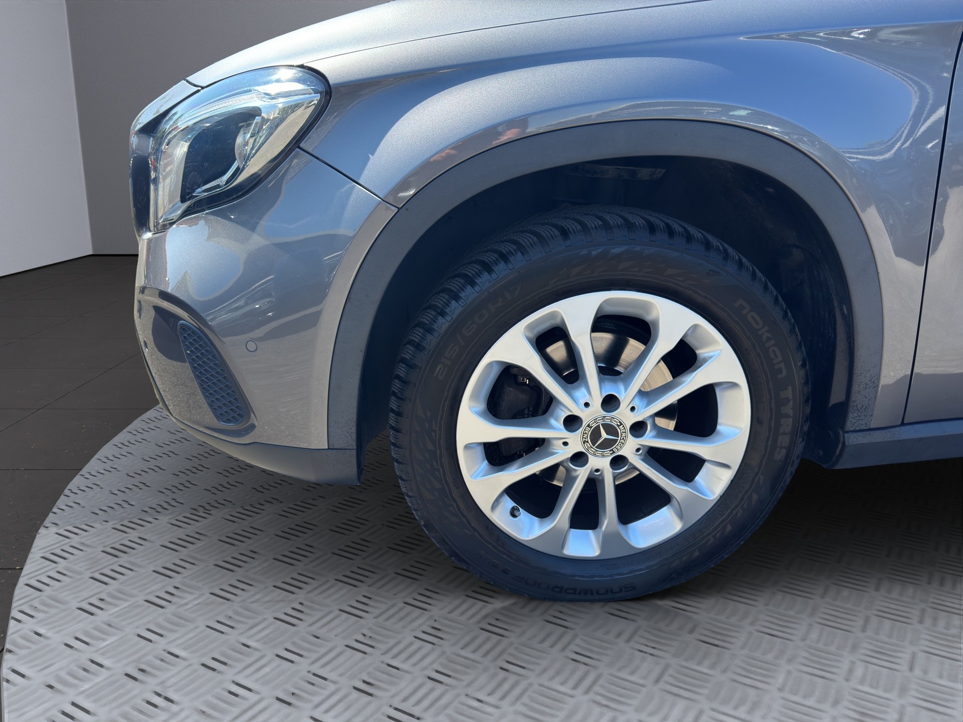MERCEDES-BENZ GLA 200 Night Star 7G-DCT-image-8
