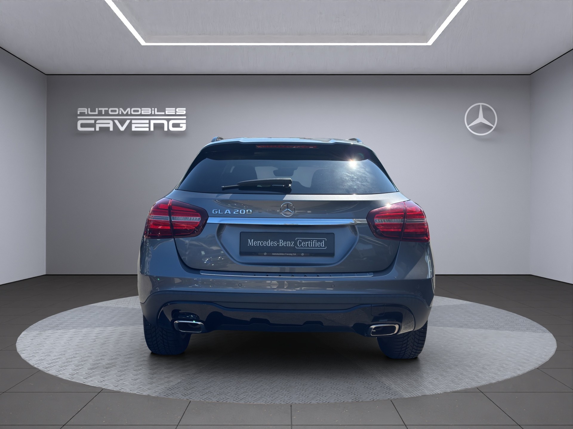 MERCEDES-BENZ GLA 200 Night Star 7G-DCT-image-3
