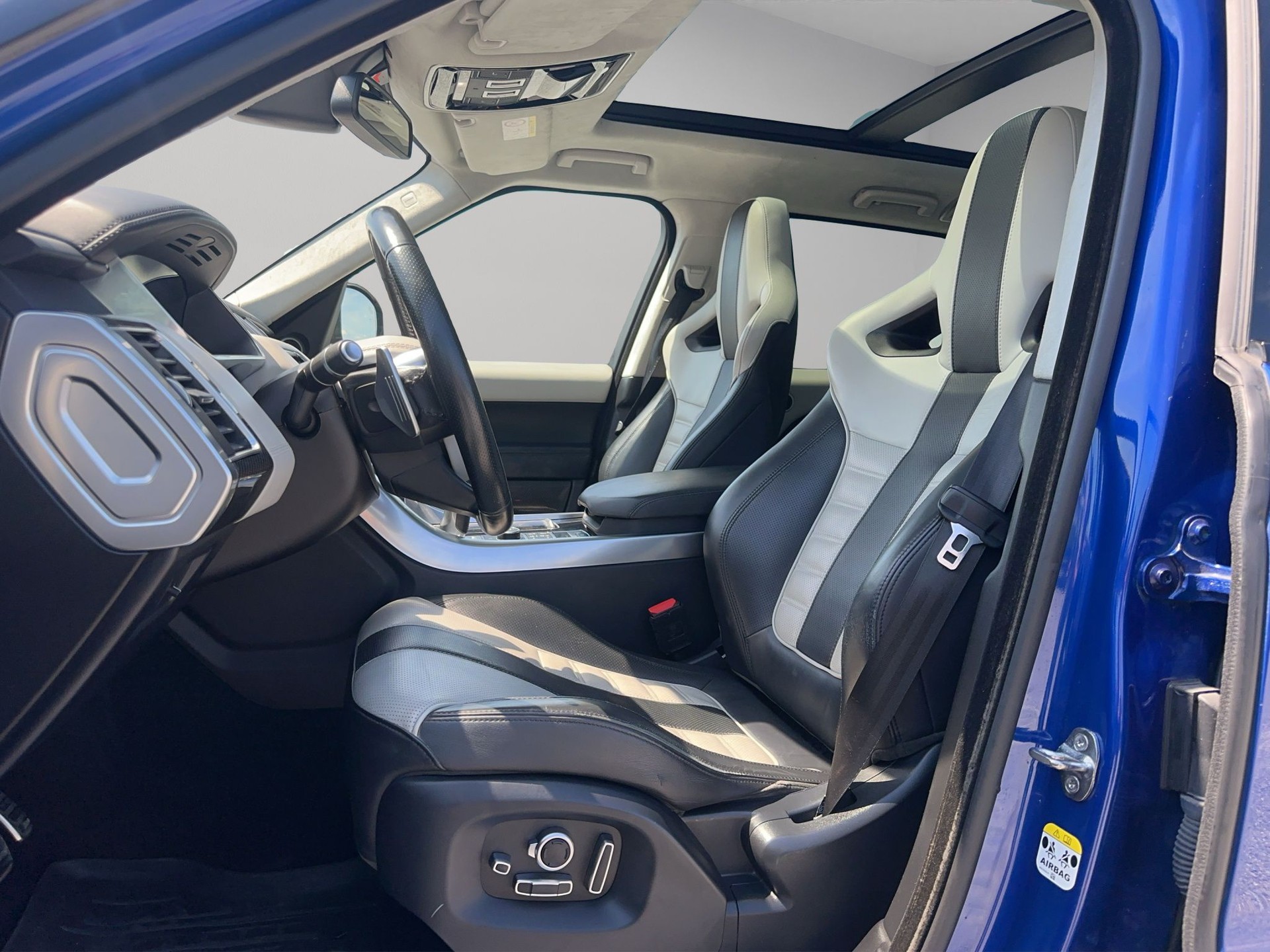 LAND ROVER 5.0 V8 SC SVR-image-12