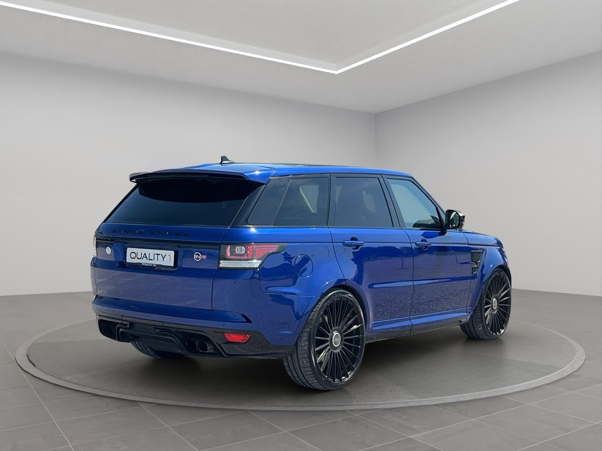 LAND ROVER 5.0 V8 SC SVR-image-8