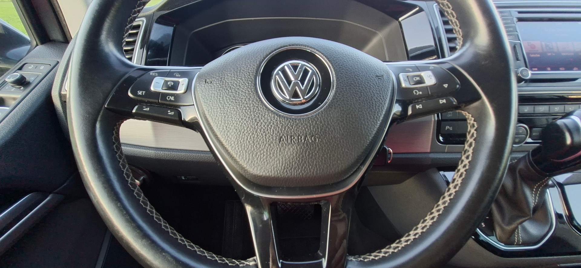 VW T6 Multivan 2.0 TDI Highline 4Motion DSG-image-11