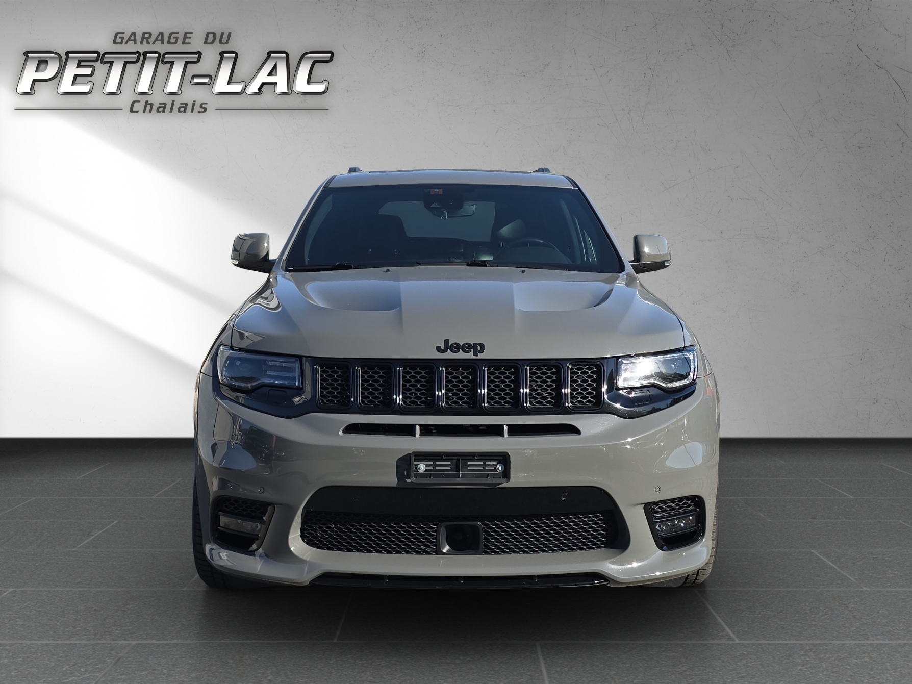 JEEP Grand Cherokee 6.4 V8 HEMI SRT8 Automatic-image-1