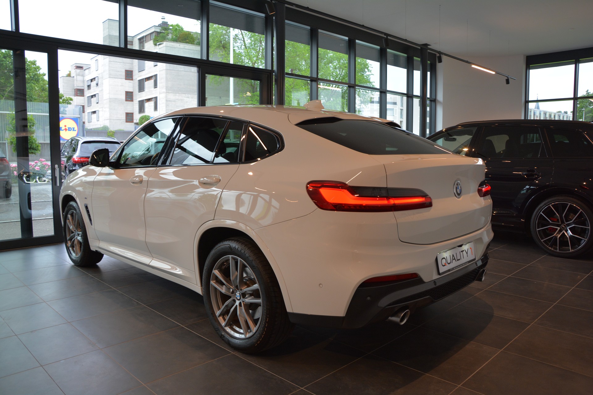 BMW X4 xDrive 20d M Sport Steptronic-image-3