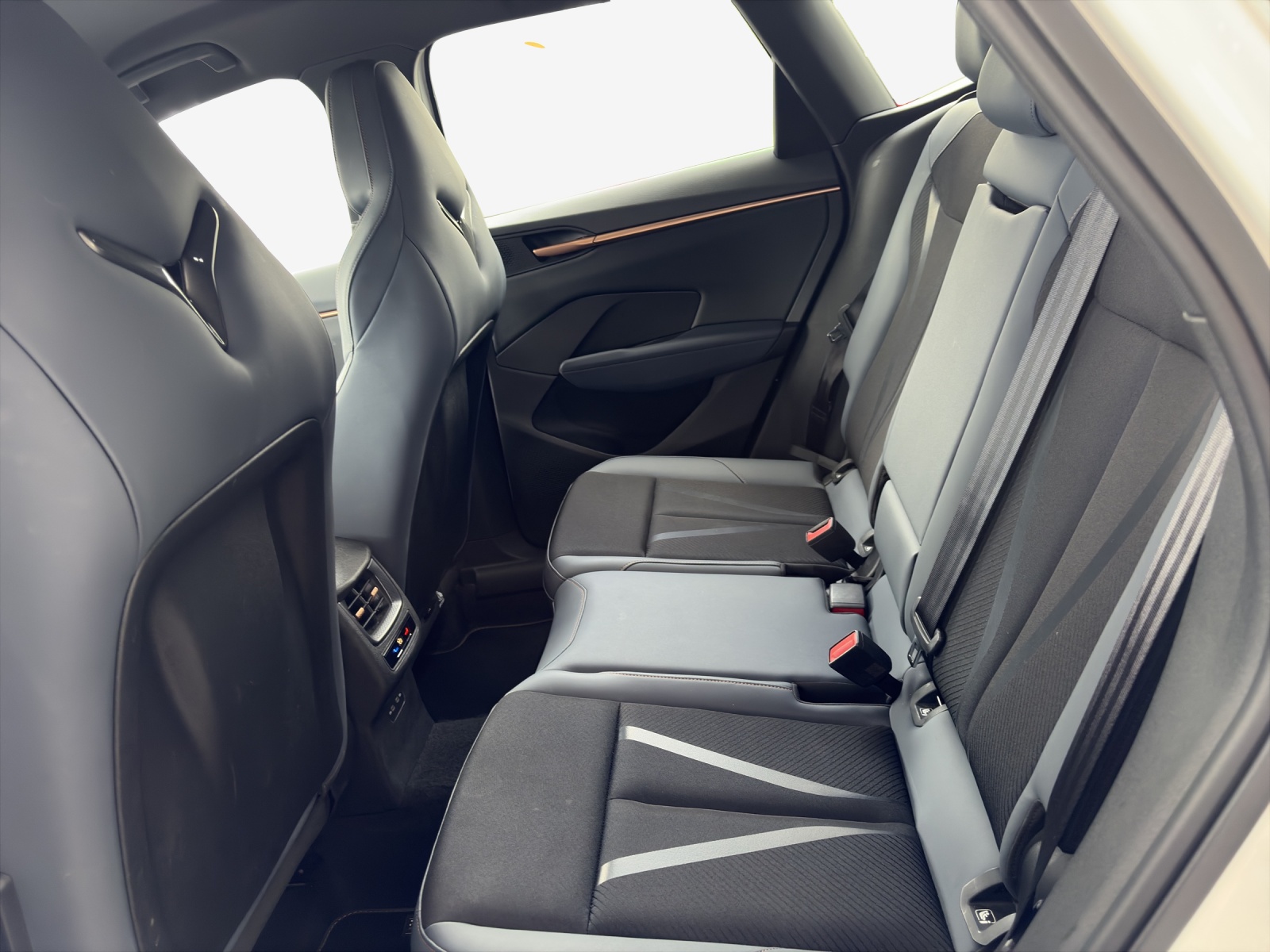 CUPRA Terramar 2.0 TSI DSG 4Drive VZ-image-11