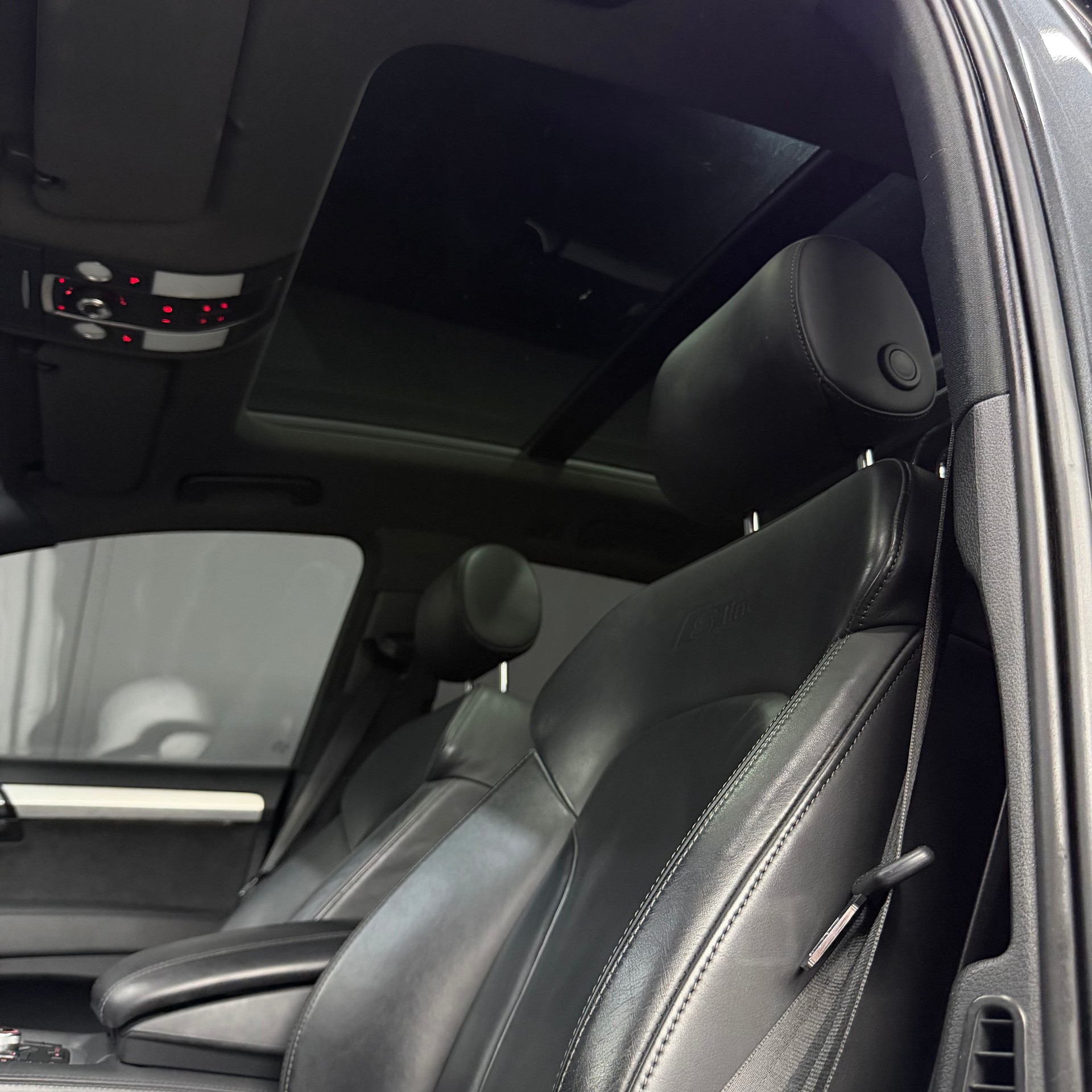 AUDI Q7 3.0 TDI quattro tiptronic-image-8