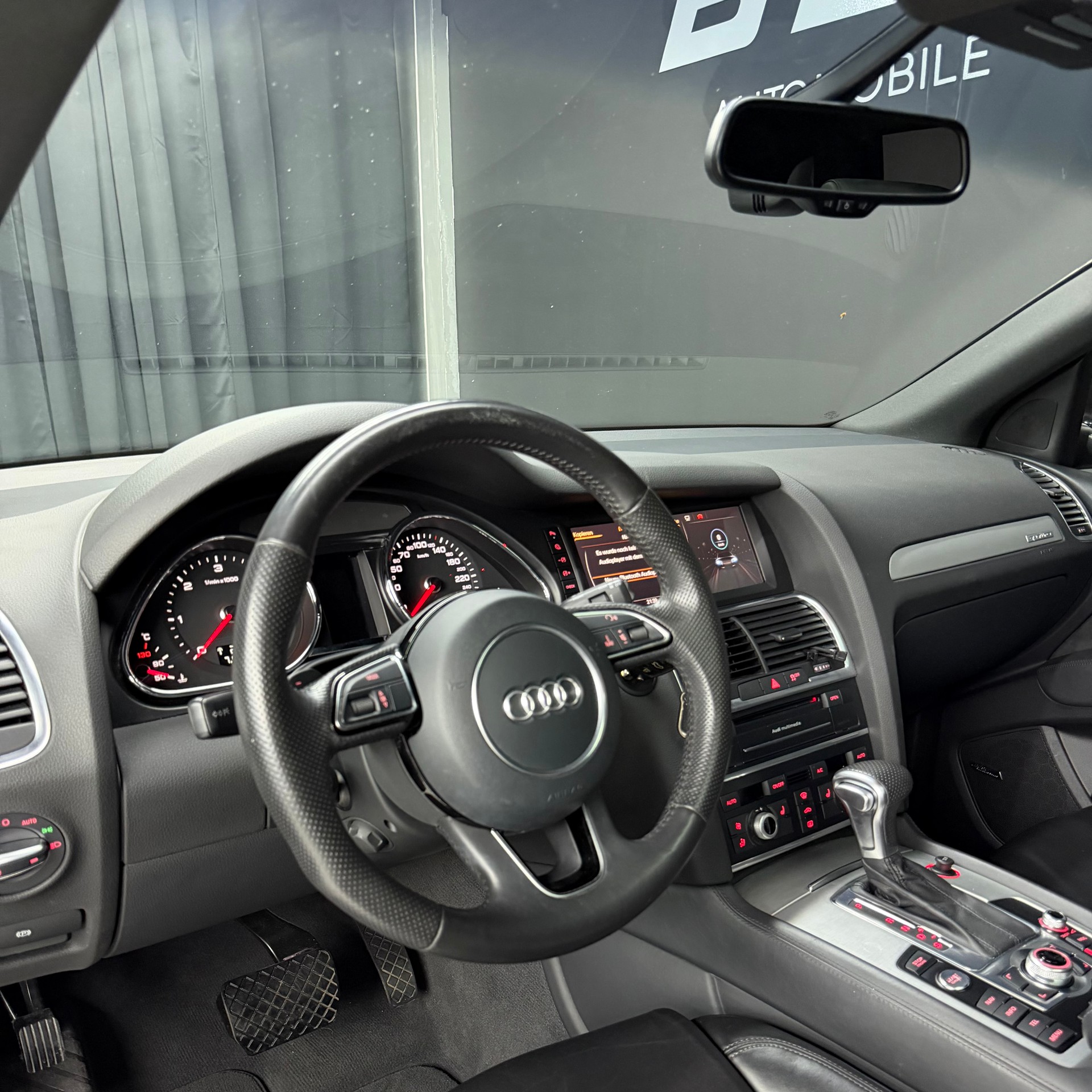 AUDI Q7 3.0 TDI quattro tiptronic-image-7