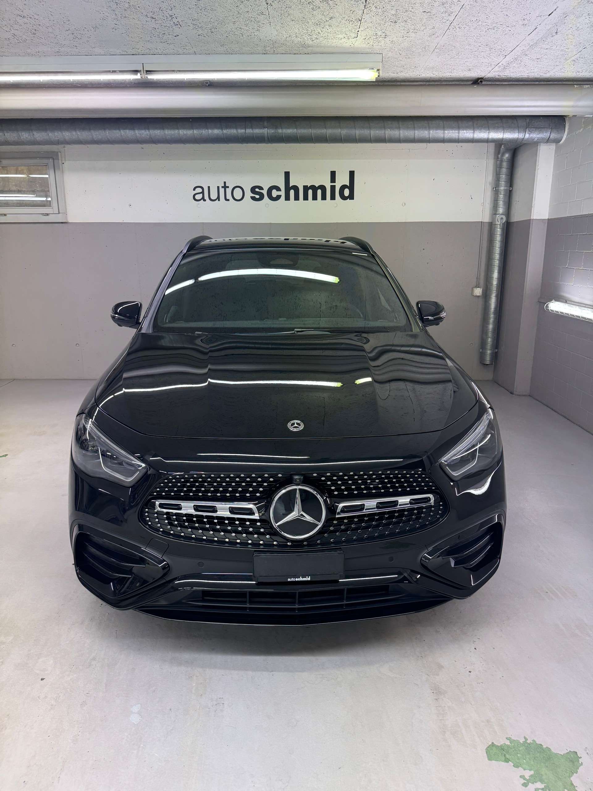 MERCEDES-BENZ C 220 d 4Matic Swiss Star-showroom-element-1