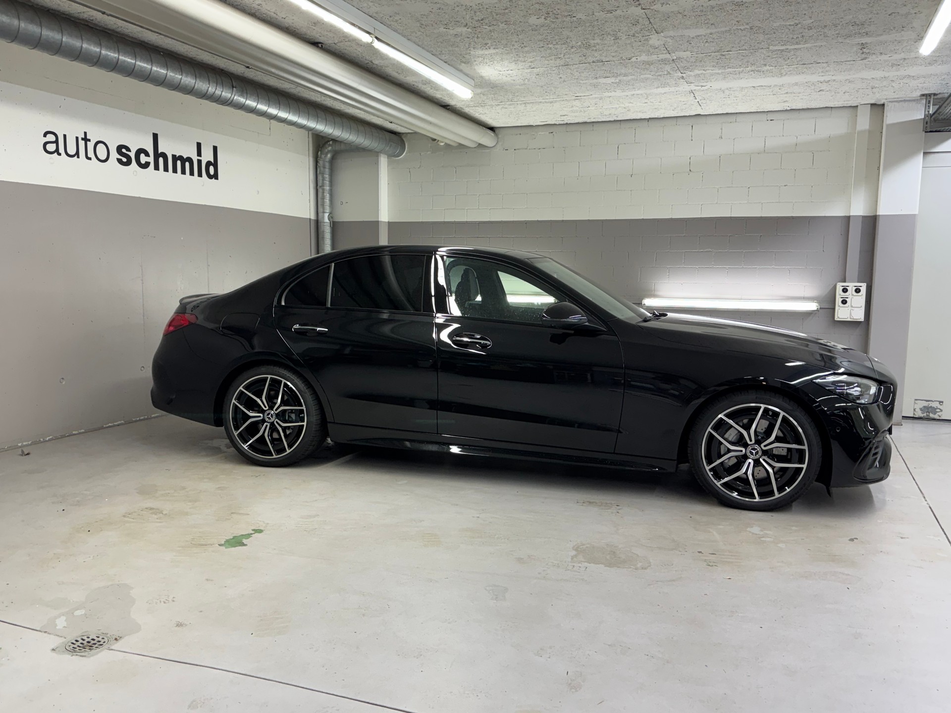 MERCEDES-BENZ C 220 d 4Matic Swiss Star-image-2