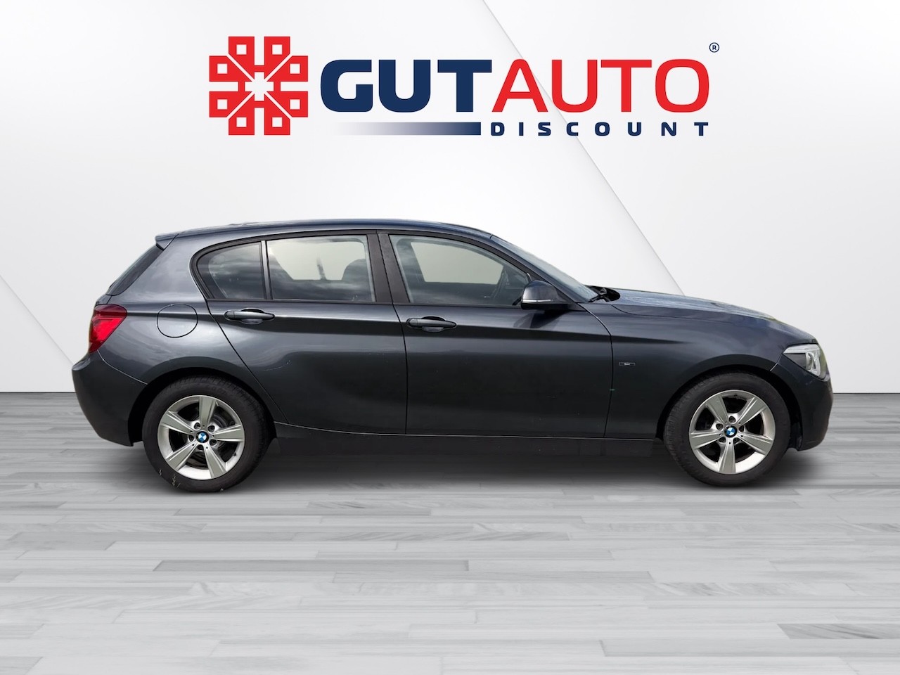 BMW 116i Sport Line-image-6