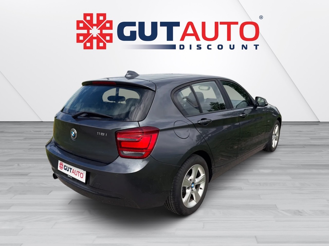 BMW 116i Sport Line-image-5