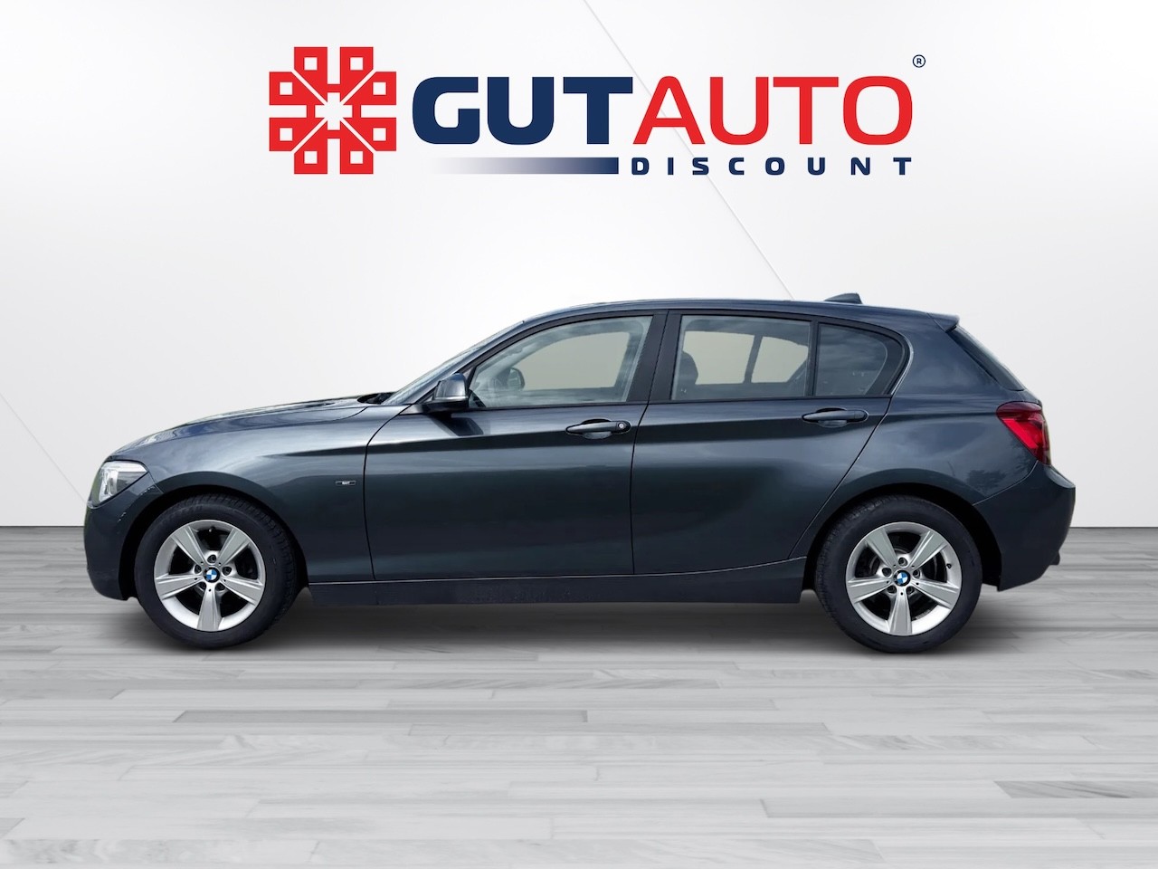 BMW 116i Sport Line-image-1