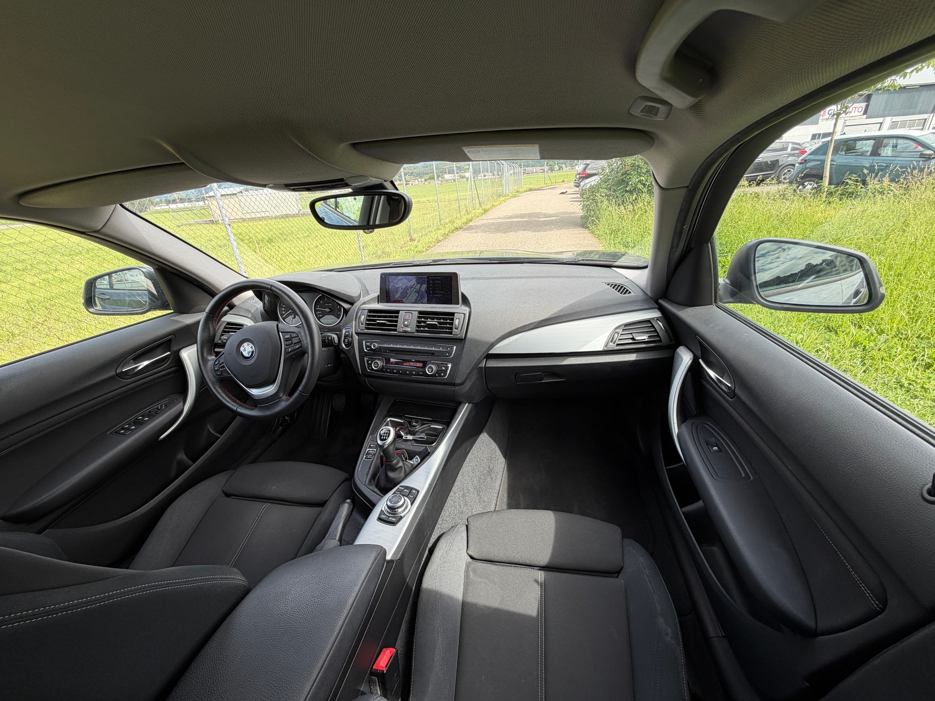 BMW 116i Sport Line-image-20