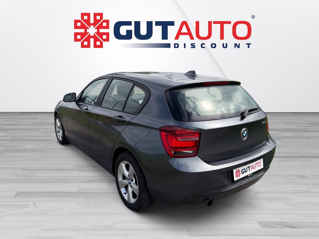 BMW 116i Sport Line-image-2