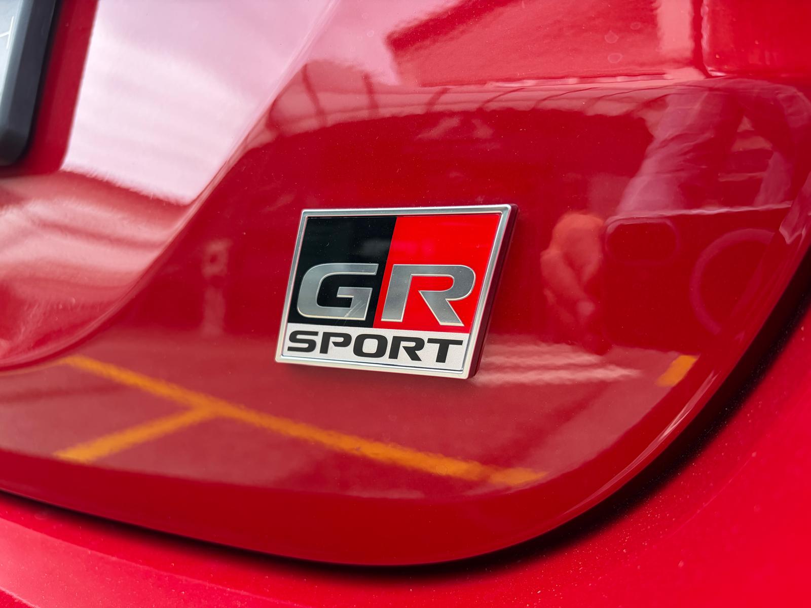 TOYOTA Yaris 1.5 GR Sport e-CVT-image-4