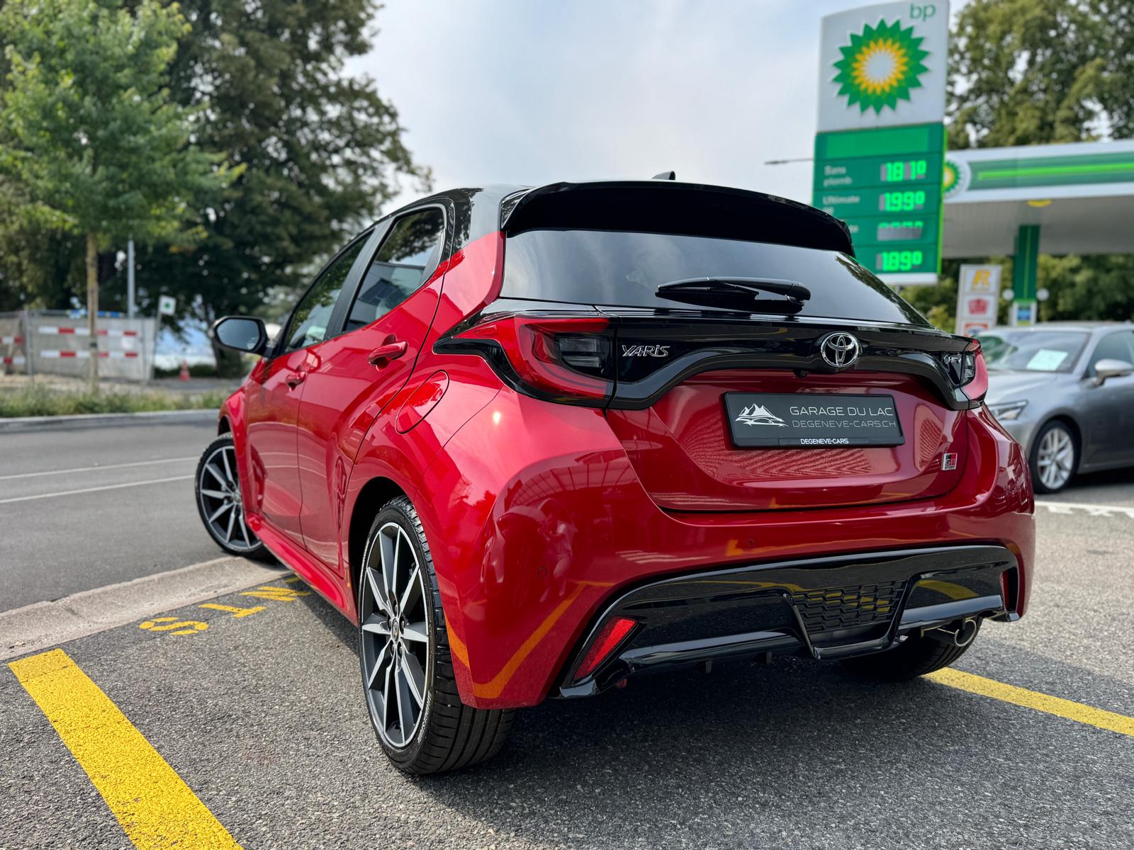 TOYOTA Yaris 1.5 GR Sport e-CVT-image-2
