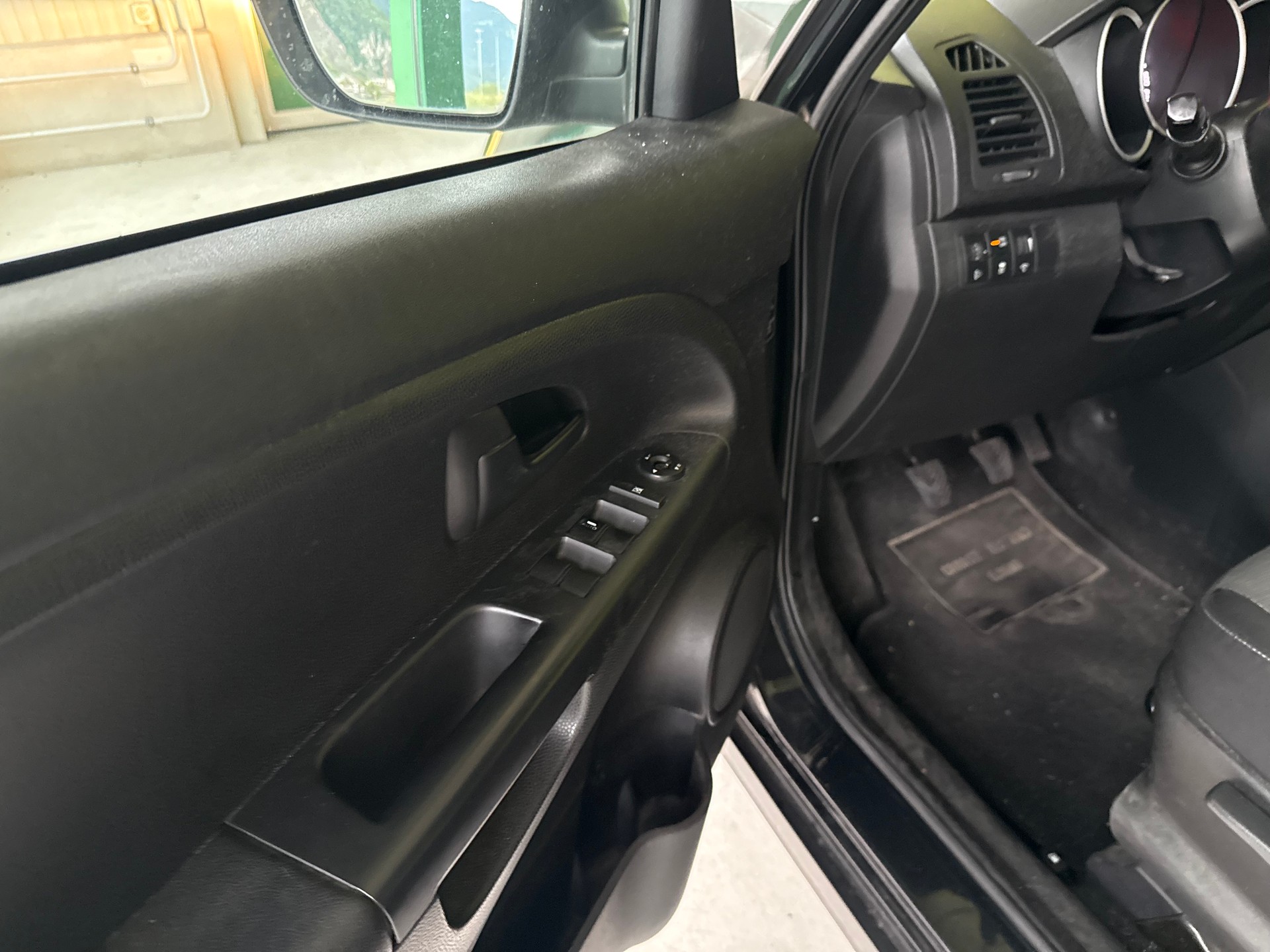 KIA Venga 1.6 CRDi Style-image-12