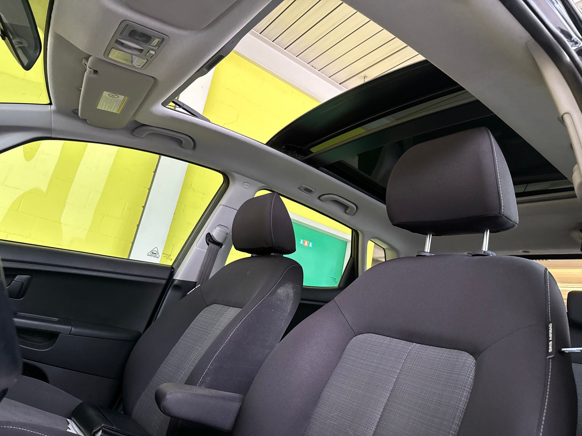 KIA Venga 1.6 CRDi Style-image-6
