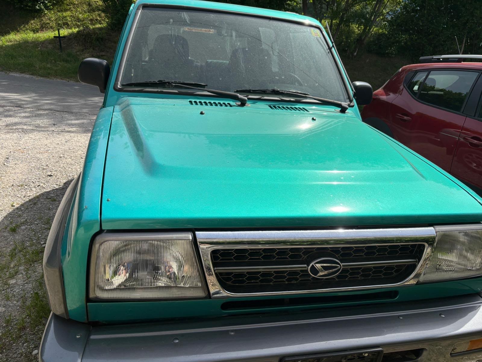 DAIHATSU FEROZA-showroom-element-2