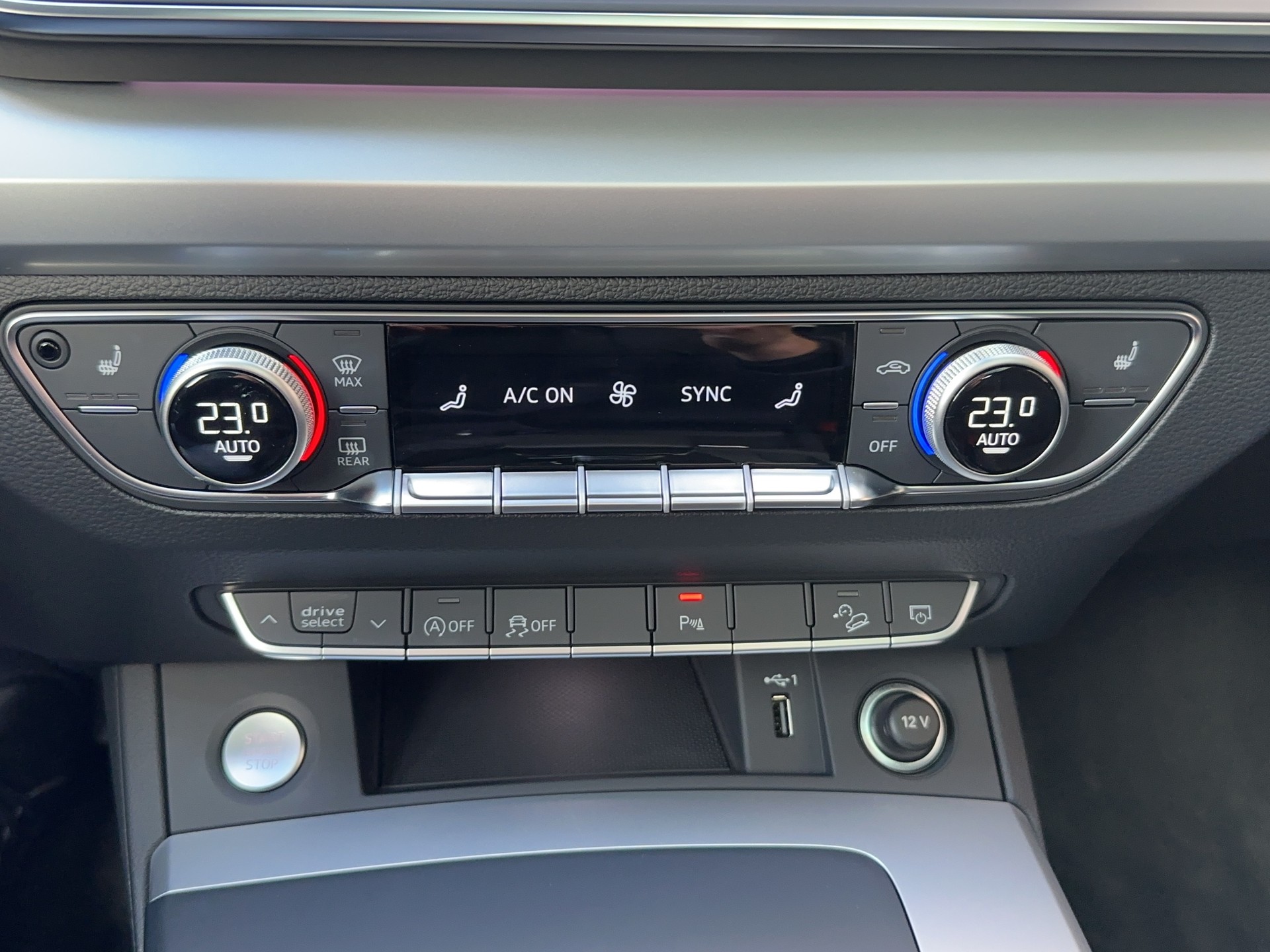 AUDI Q5 40 TDI S-Line quattro 4x4 AHK-image-21