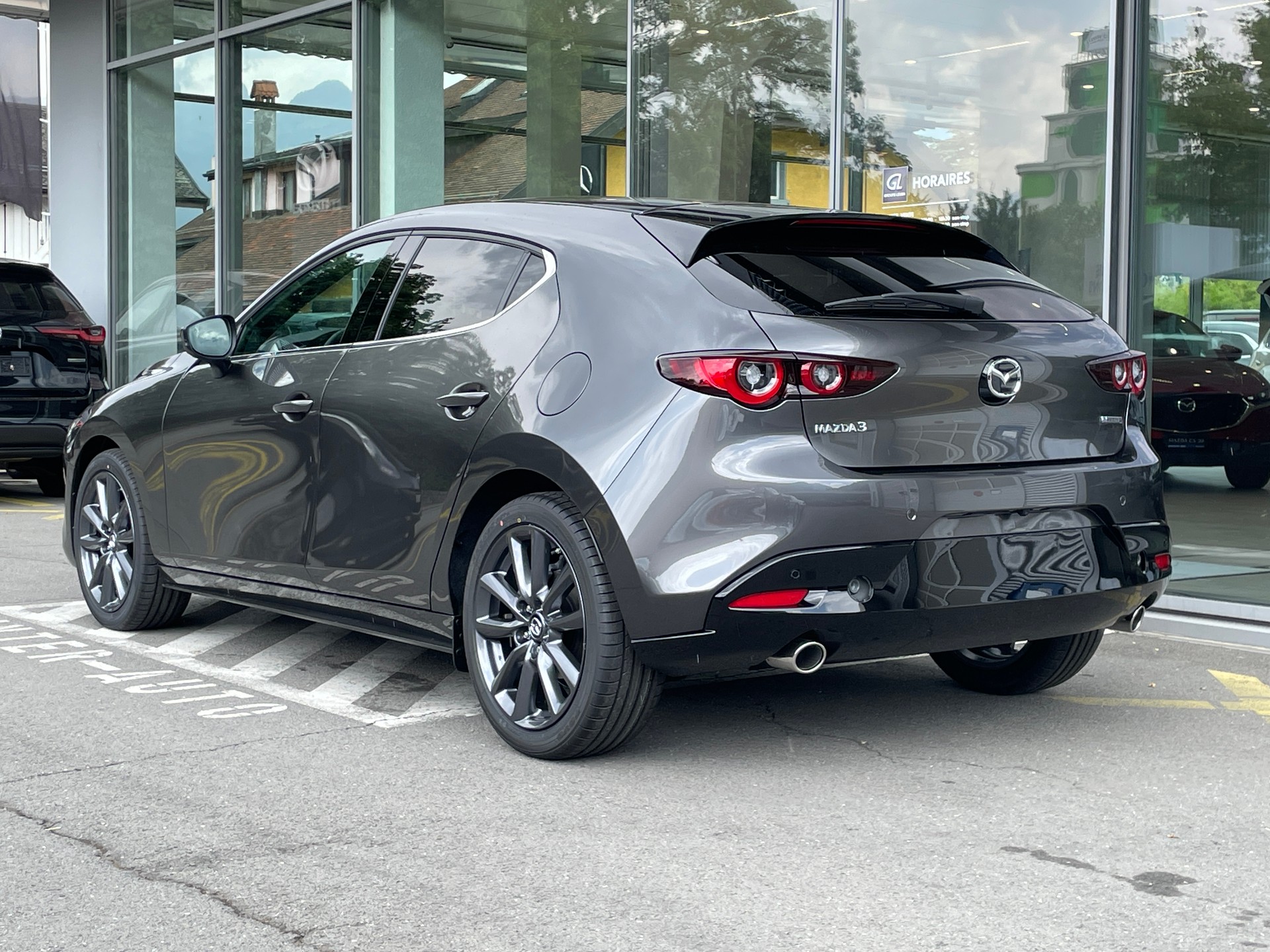 MAZDA 3 Hatchback SKYACTIV-G M Hybrid 140 Exclusive Line Automat-image-3