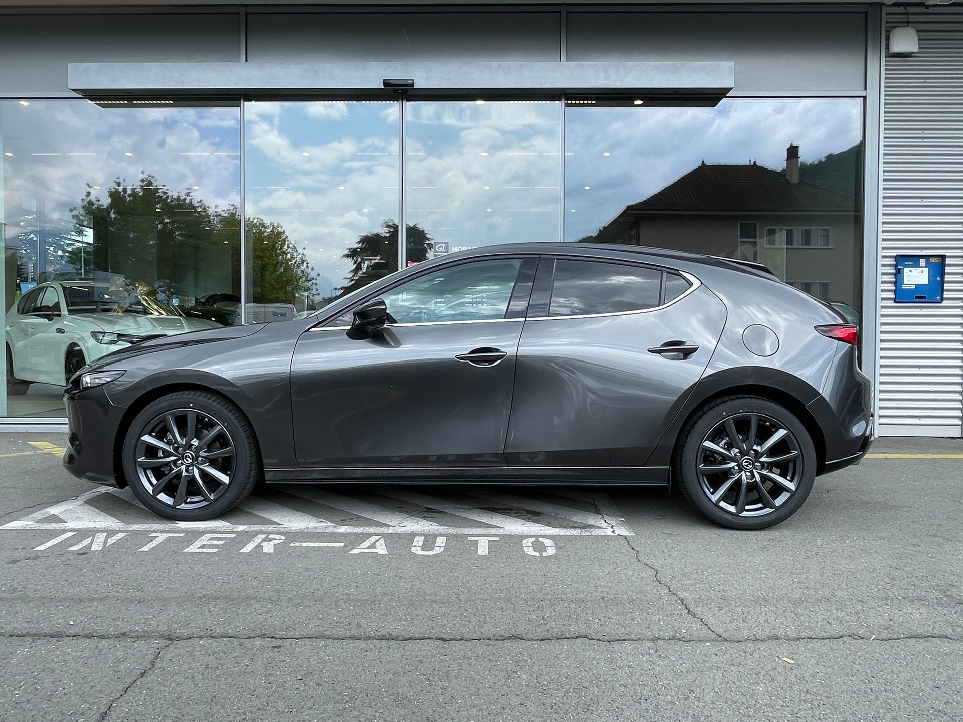 MAZDA 3 Hatchback SKYACTIV-G M Hybrid 140 Exclusive Line Automat-image-2