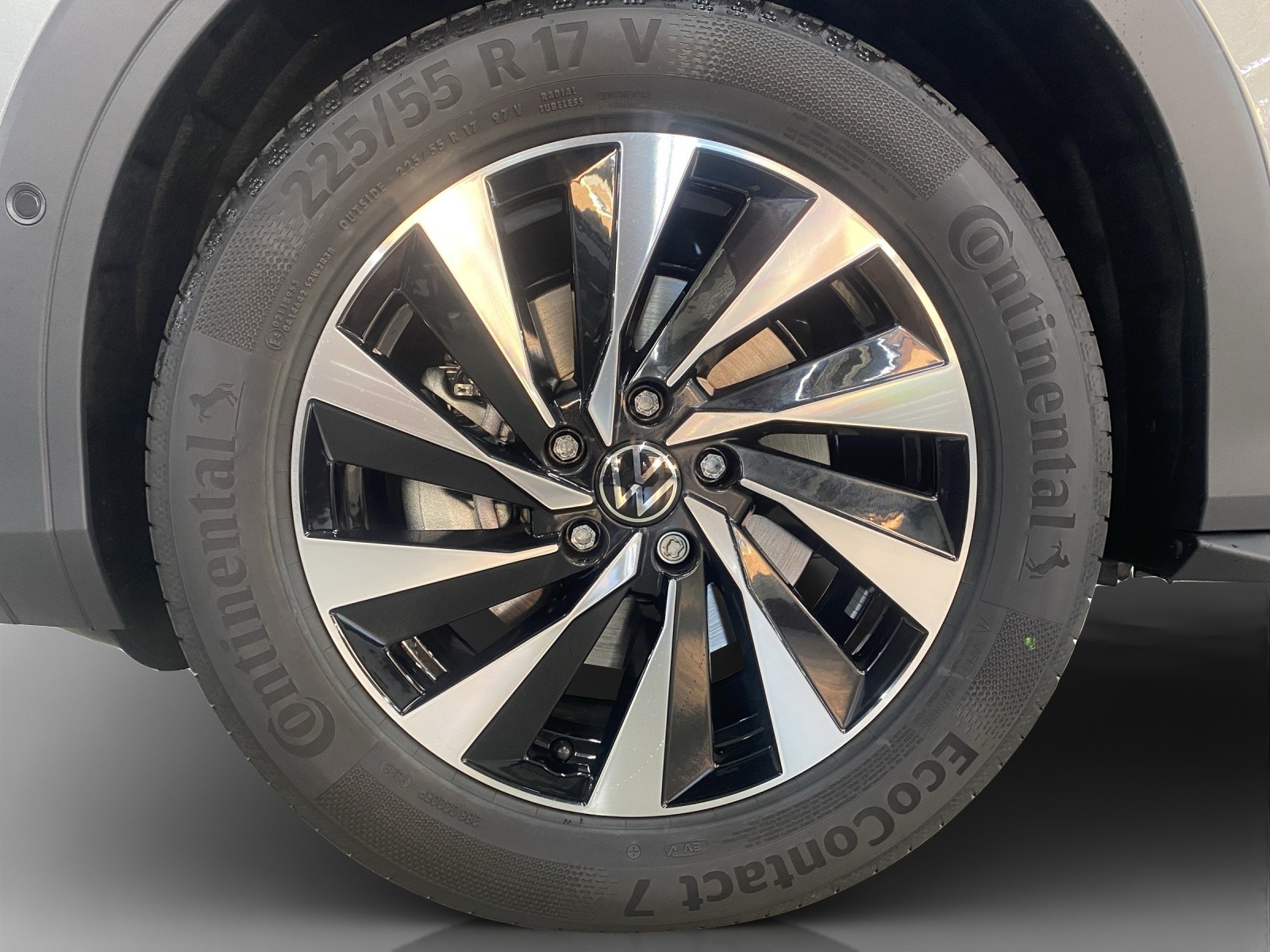 VW T-Roc LIFE 1.5eTSI 115PS-image-14