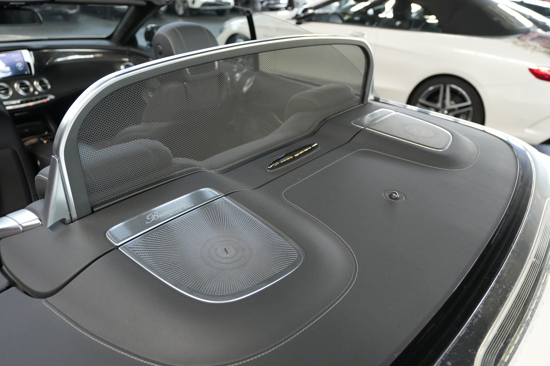 MERCEDES-BENZ S 63 AMG Cabriolet 4Matic Speedshift MCT-image-14