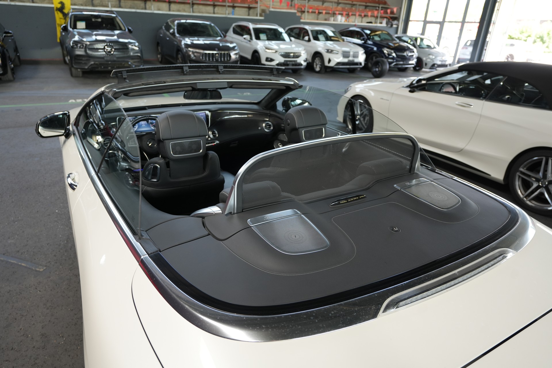 MERCEDES-BENZ S 63 AMG Cabriolet 4Matic Speedshift MCT-image-17
