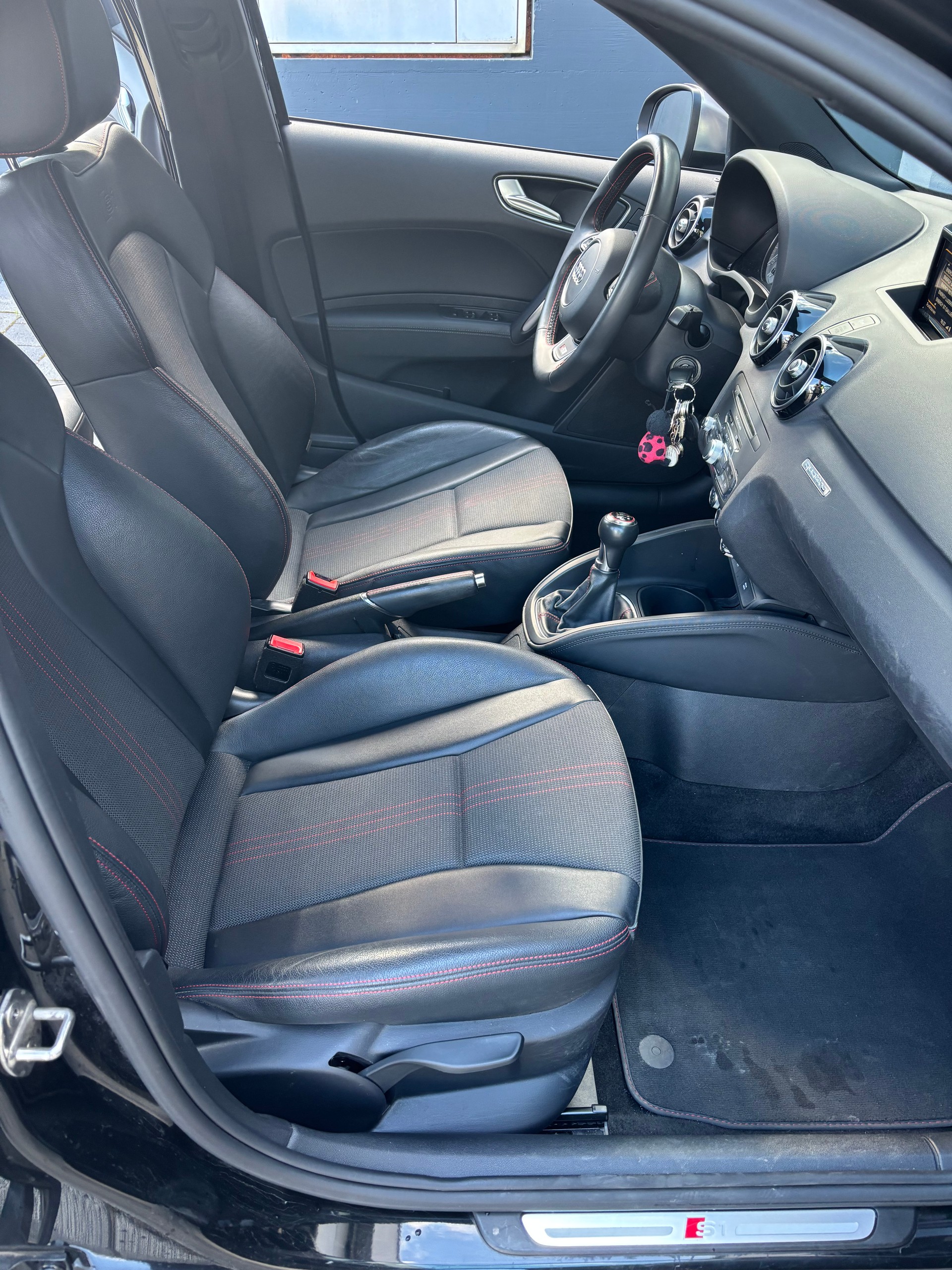 AUDI 2.0 TFSI quattro-image-13