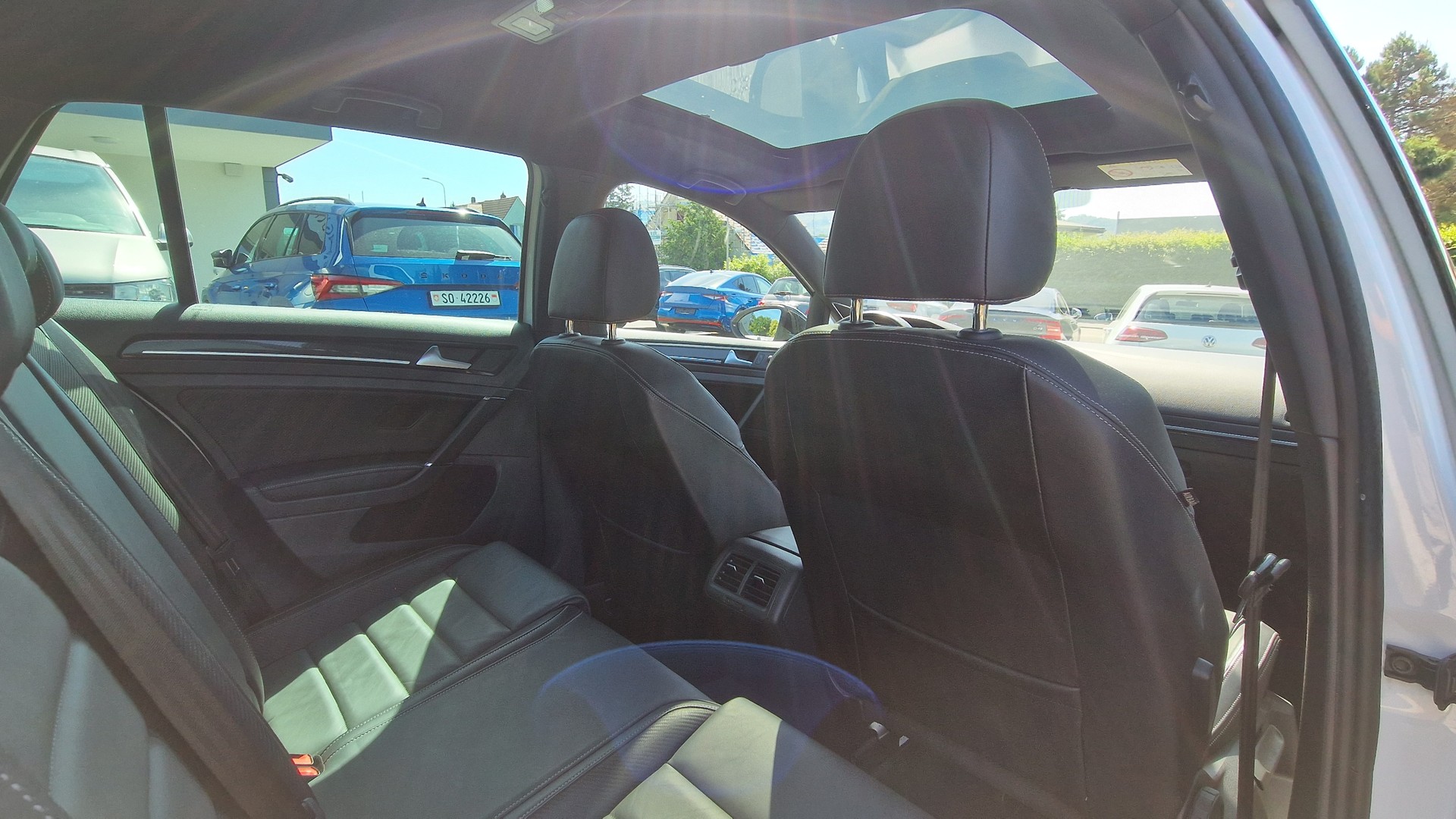 VW Golf R 360S 2.0 TSI 4Motion DSG-image-12