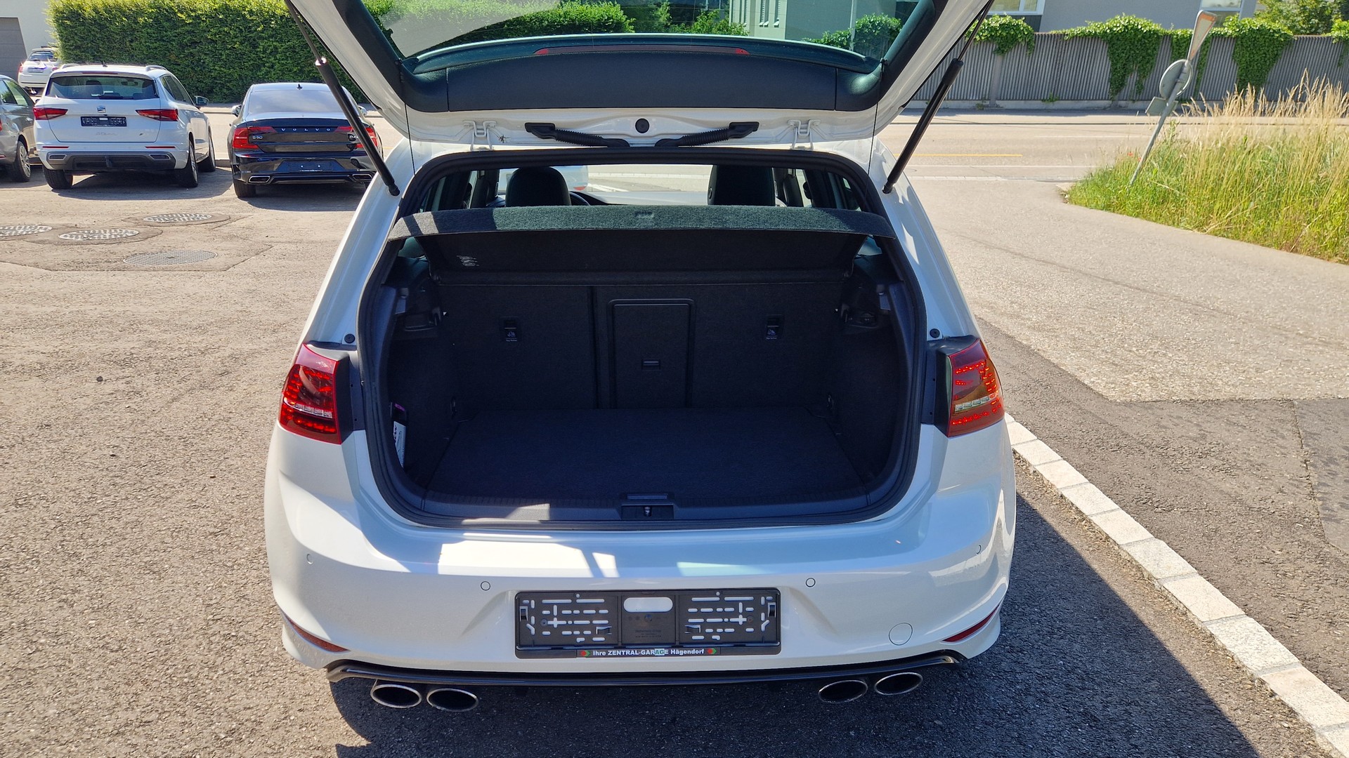 VW Golf R 360S 2.0 TSI 4Motion DSG-image-14