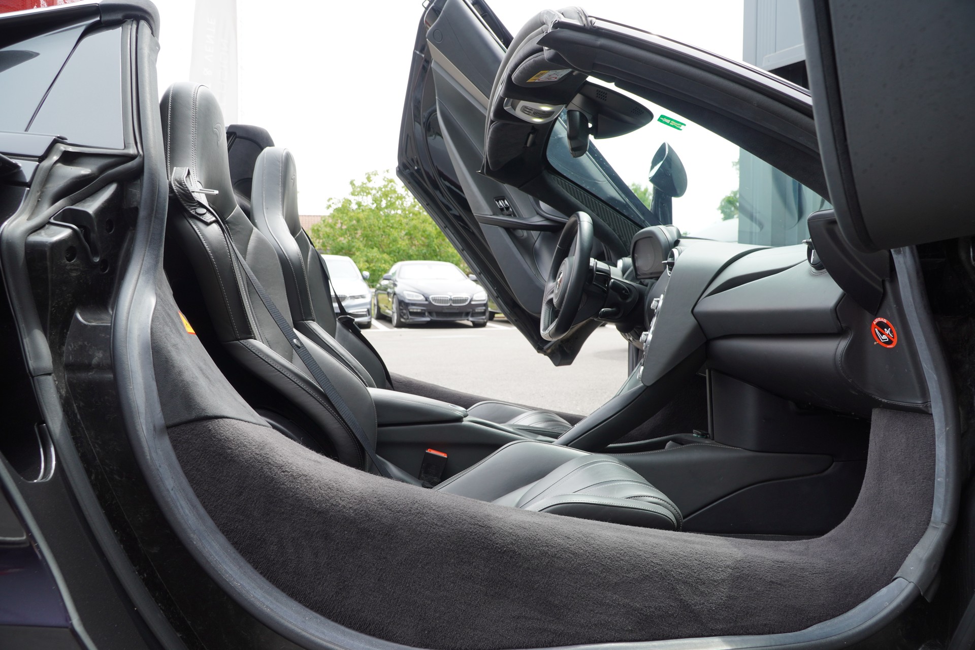 McLAREN 720S Spider 4.0 V8 SSG-image-29