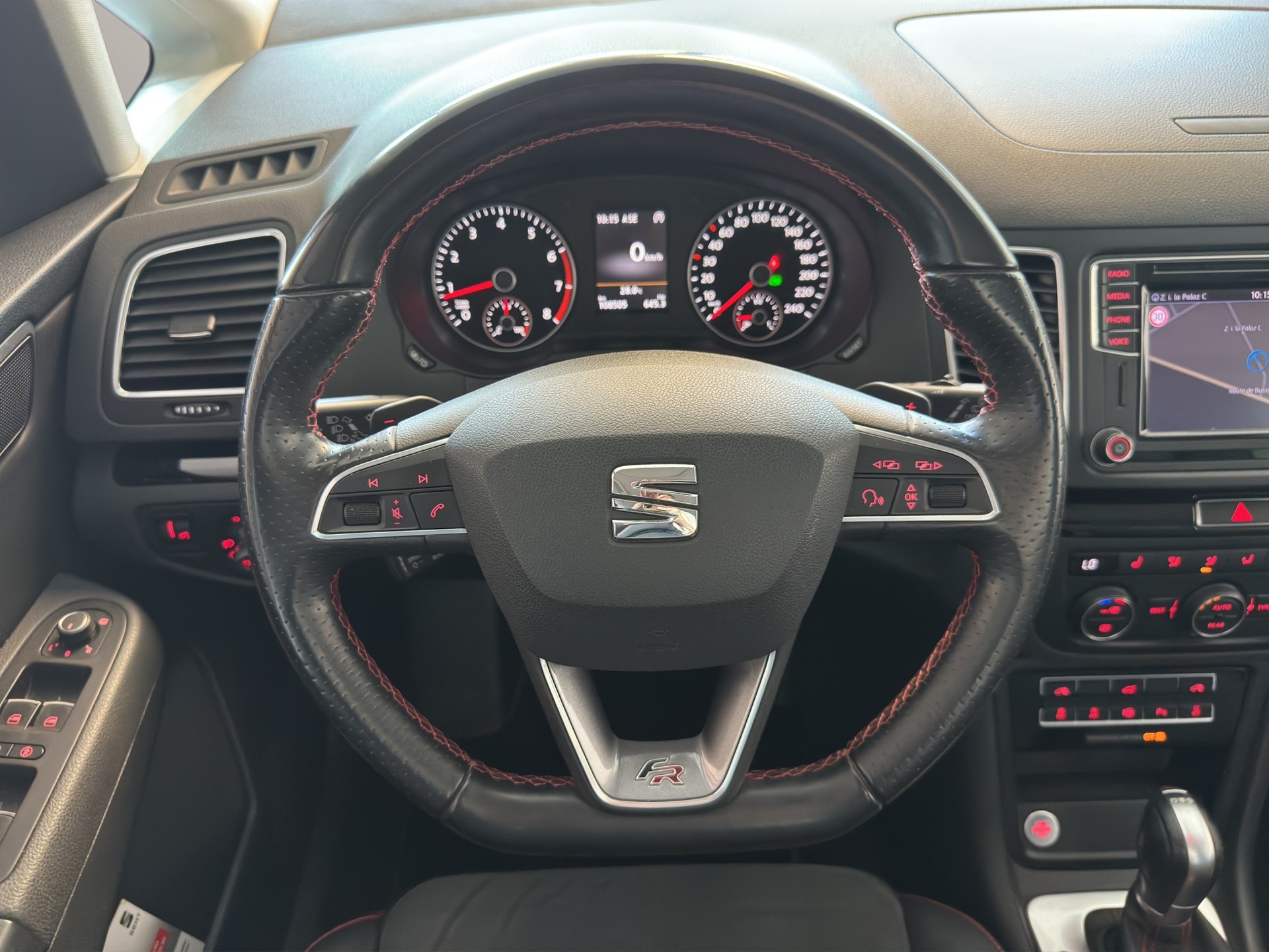 SEAT Alhambra 1.4 TSI DSG SWISS FR2-image-13