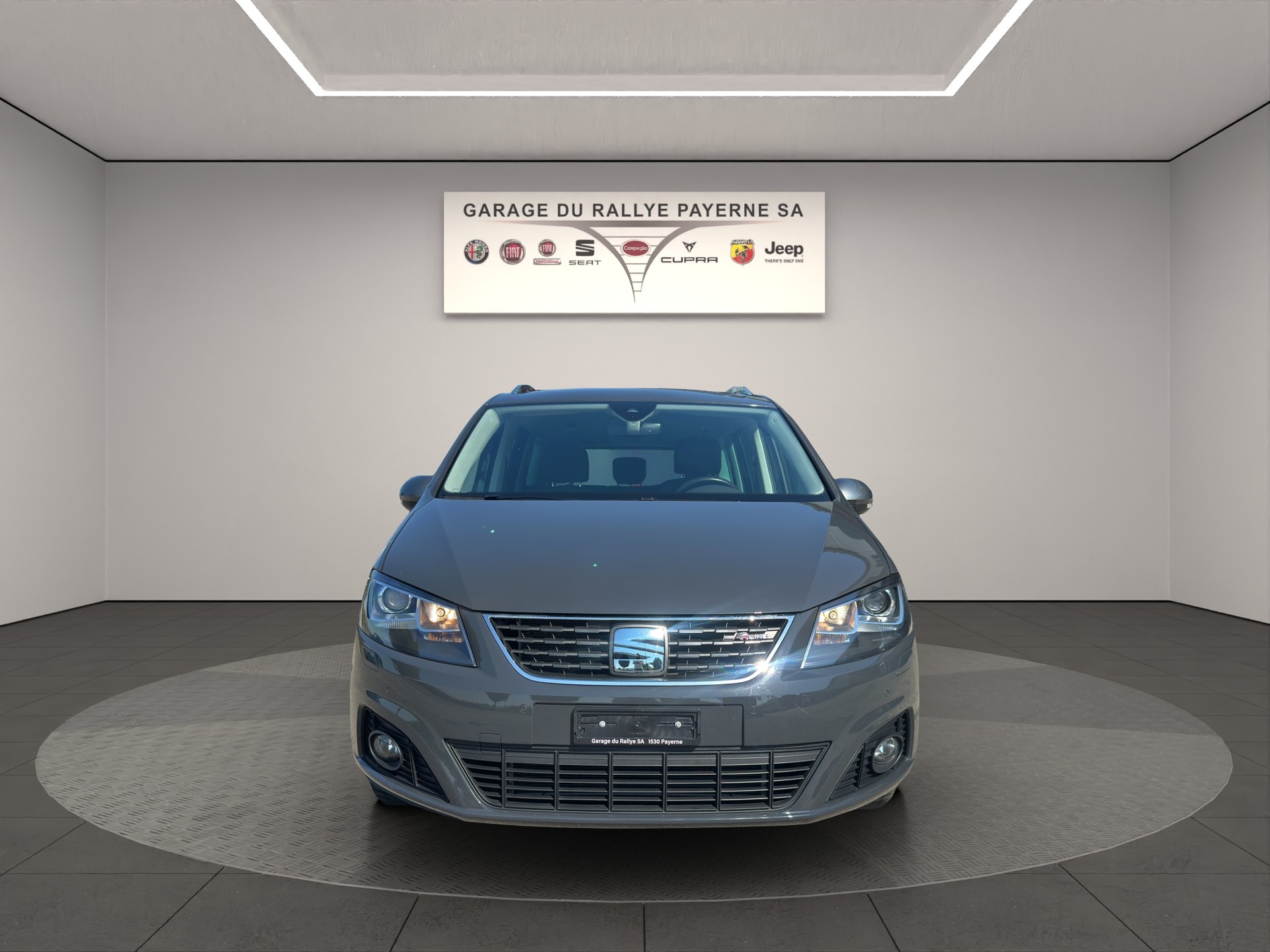 SEAT Alhambra 1.4 TSI DSG SWISS FR2-image-0