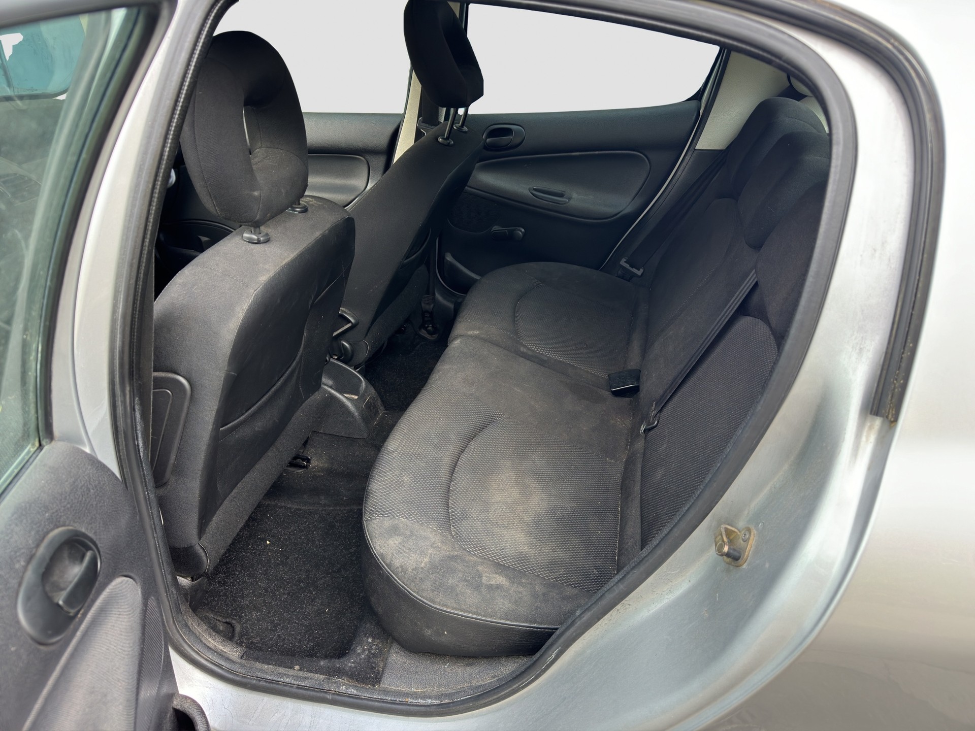 PEUGEOT 206 1.6 16V Platinum-image-5