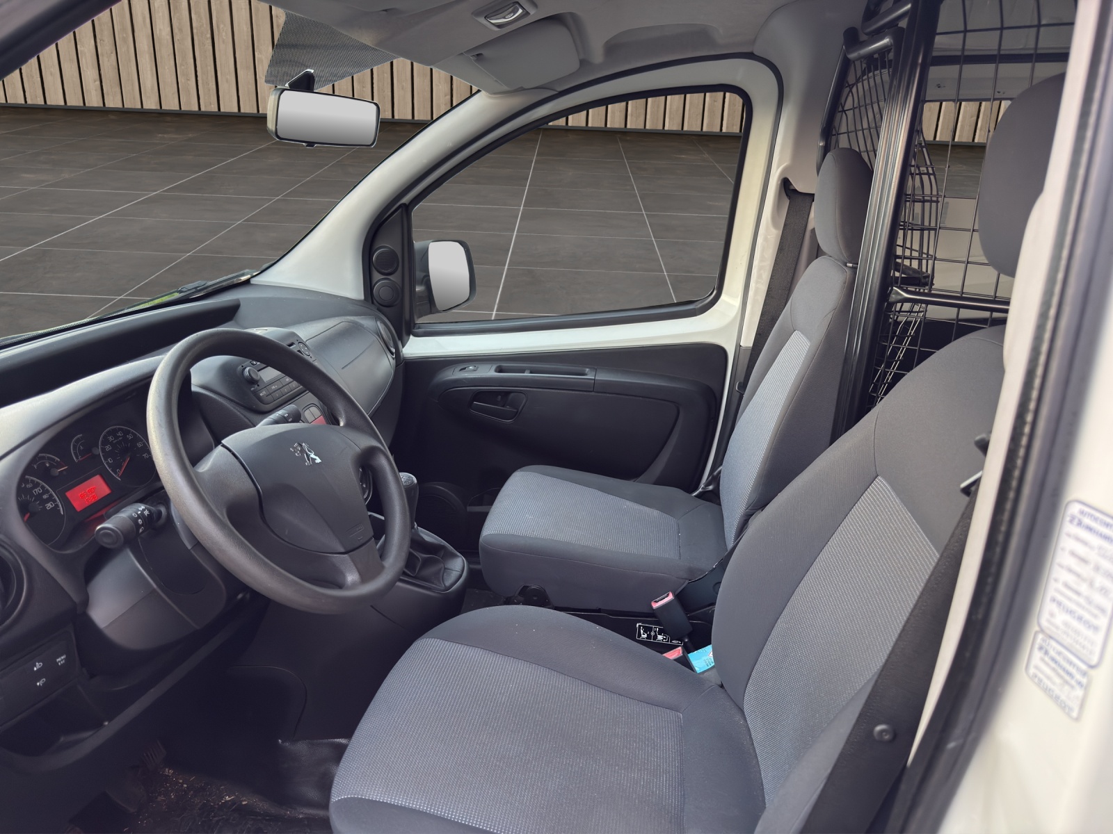 PEUGEOT Bipper 1.4i-image-6