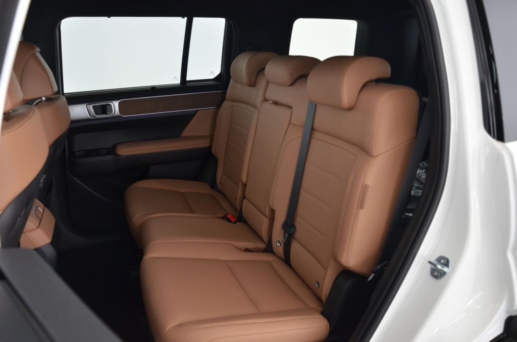 HYUNDAI Santa Fe 1.6 PHEV Prestige Line 4WD-image-13