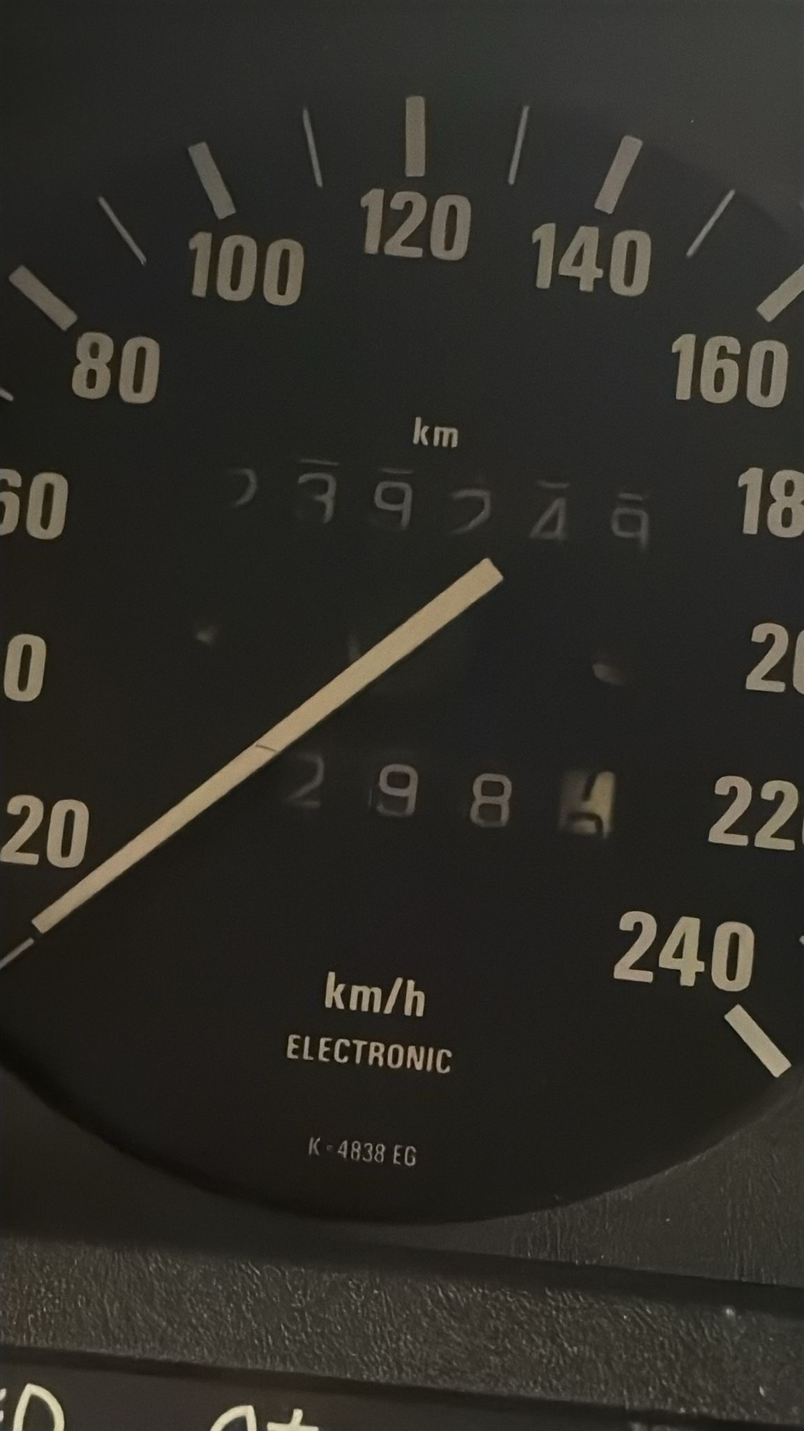 BMW 325e-image-7