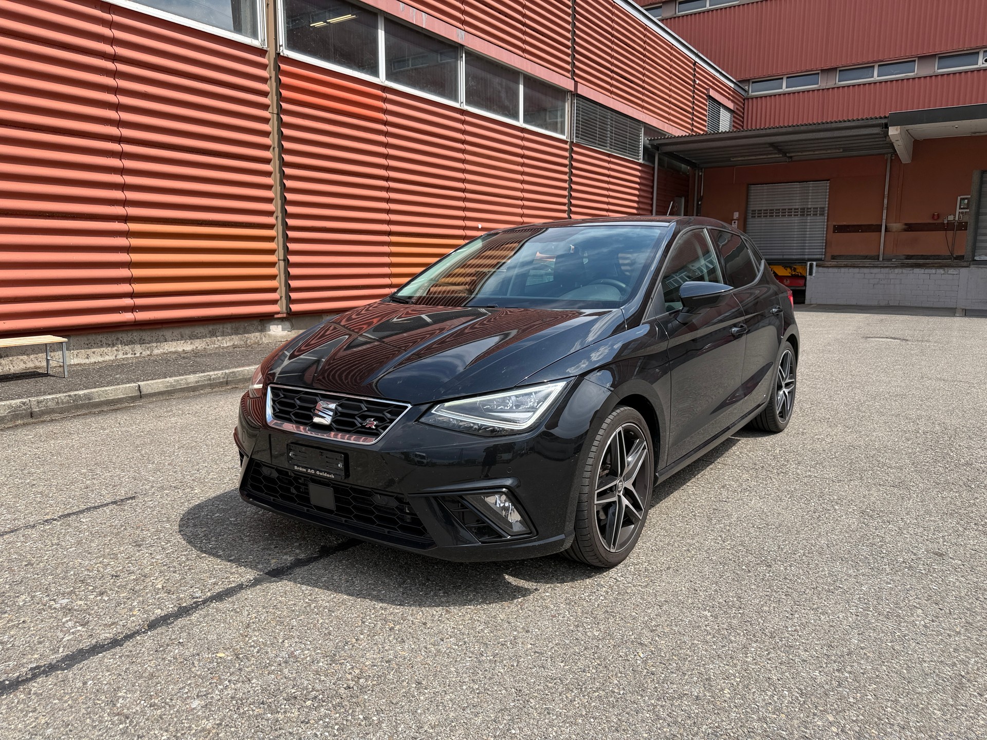 SEAT Ibiza 1.0 EcoTSI Swiss FR-image-2