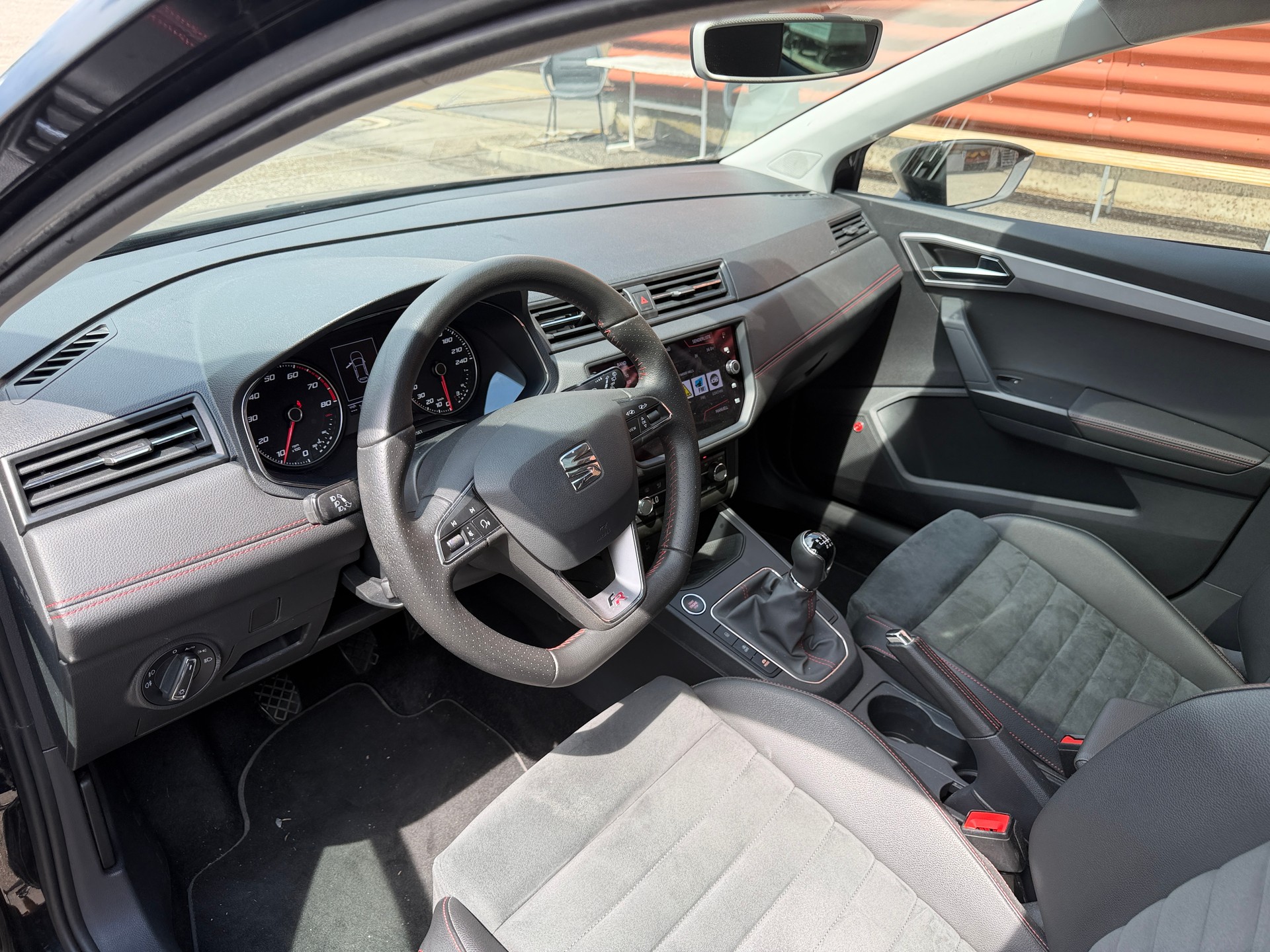 SEAT Ibiza 1.0 EcoTSI Swiss FR-image-9