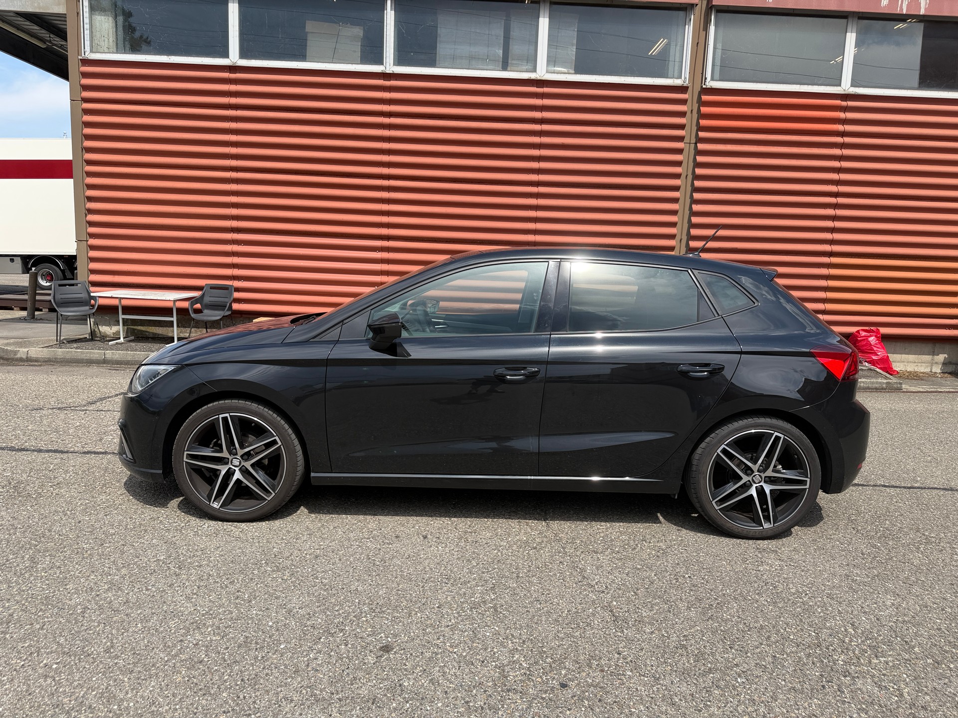 SEAT Ibiza 1.0 EcoTSI Swiss FR-image-4