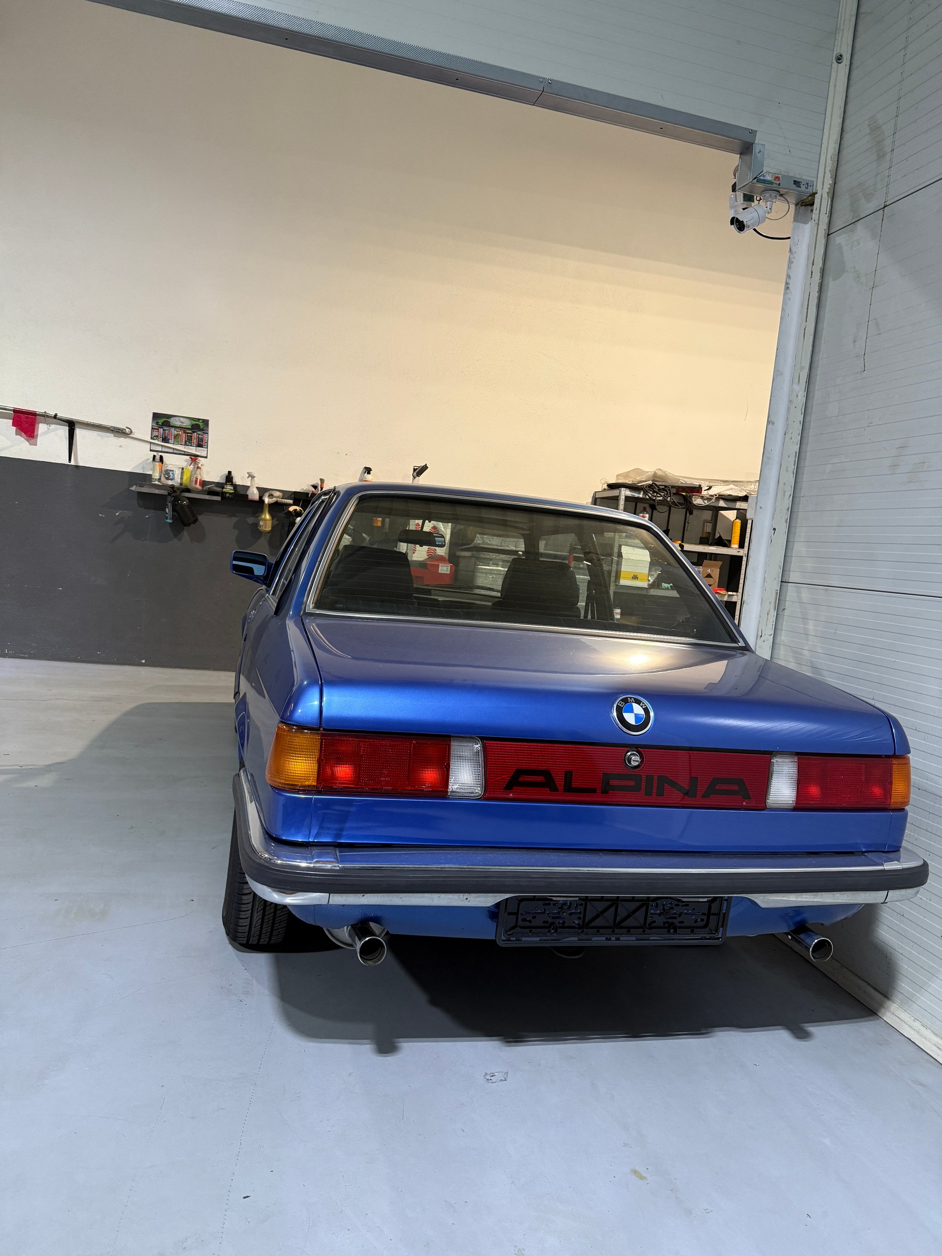 BMW E21 323I-image-11