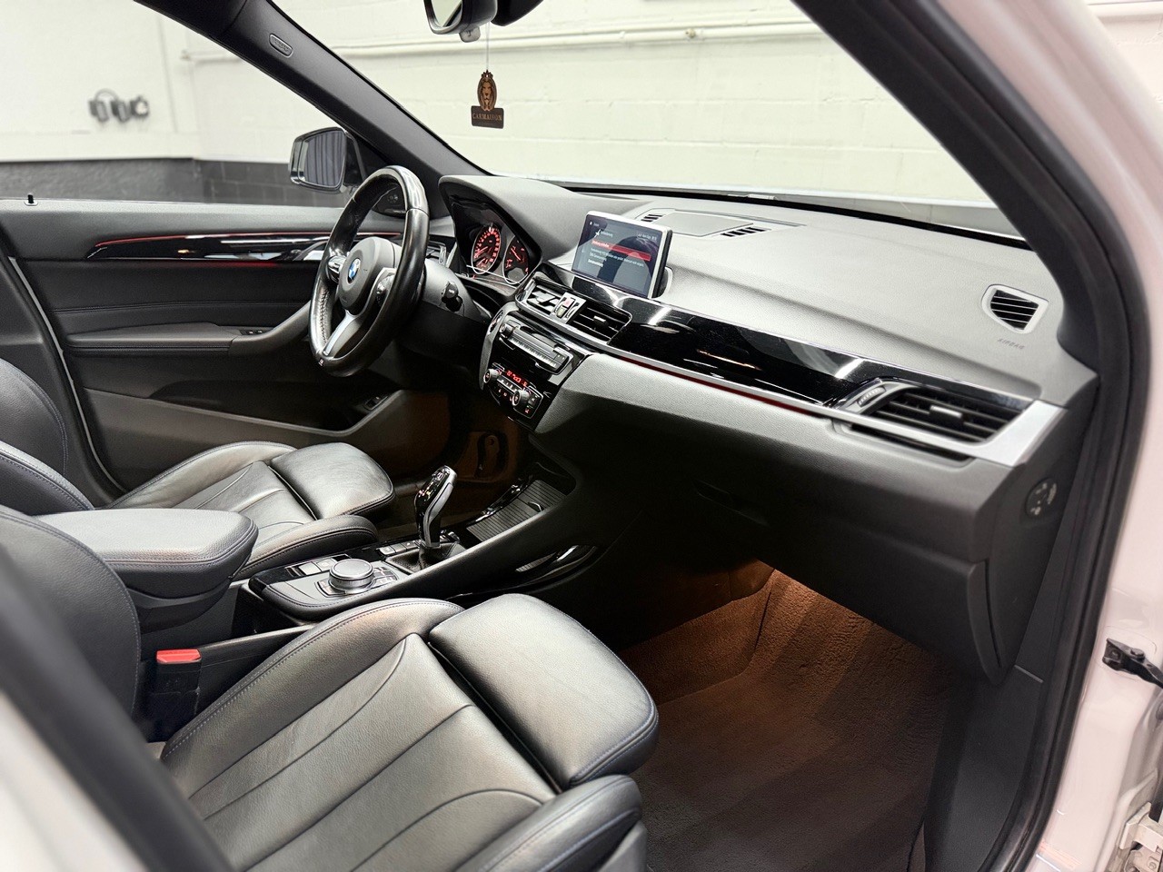 BMW X1 xDrive 20d M Sport | Head-Up Display | Panorama Dach | Harman/Kardon | CH-Auto-image-21