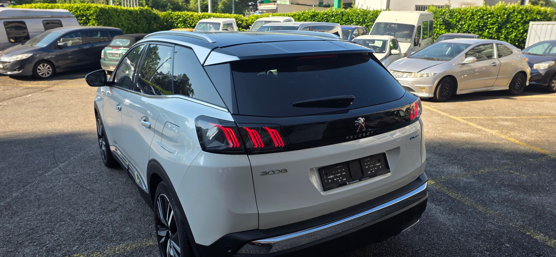 PEUGEOT 3008-image-2