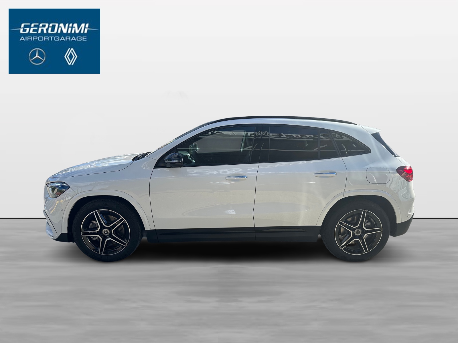 MERCEDES-BENZ GLA 250 Swiss Star AMG Line 4matic-image-4
