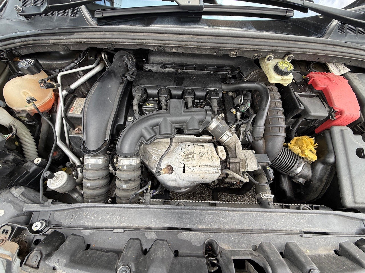 PEUGEOT 308 SW 1.6 16V Turbo Sport Pack-image-14