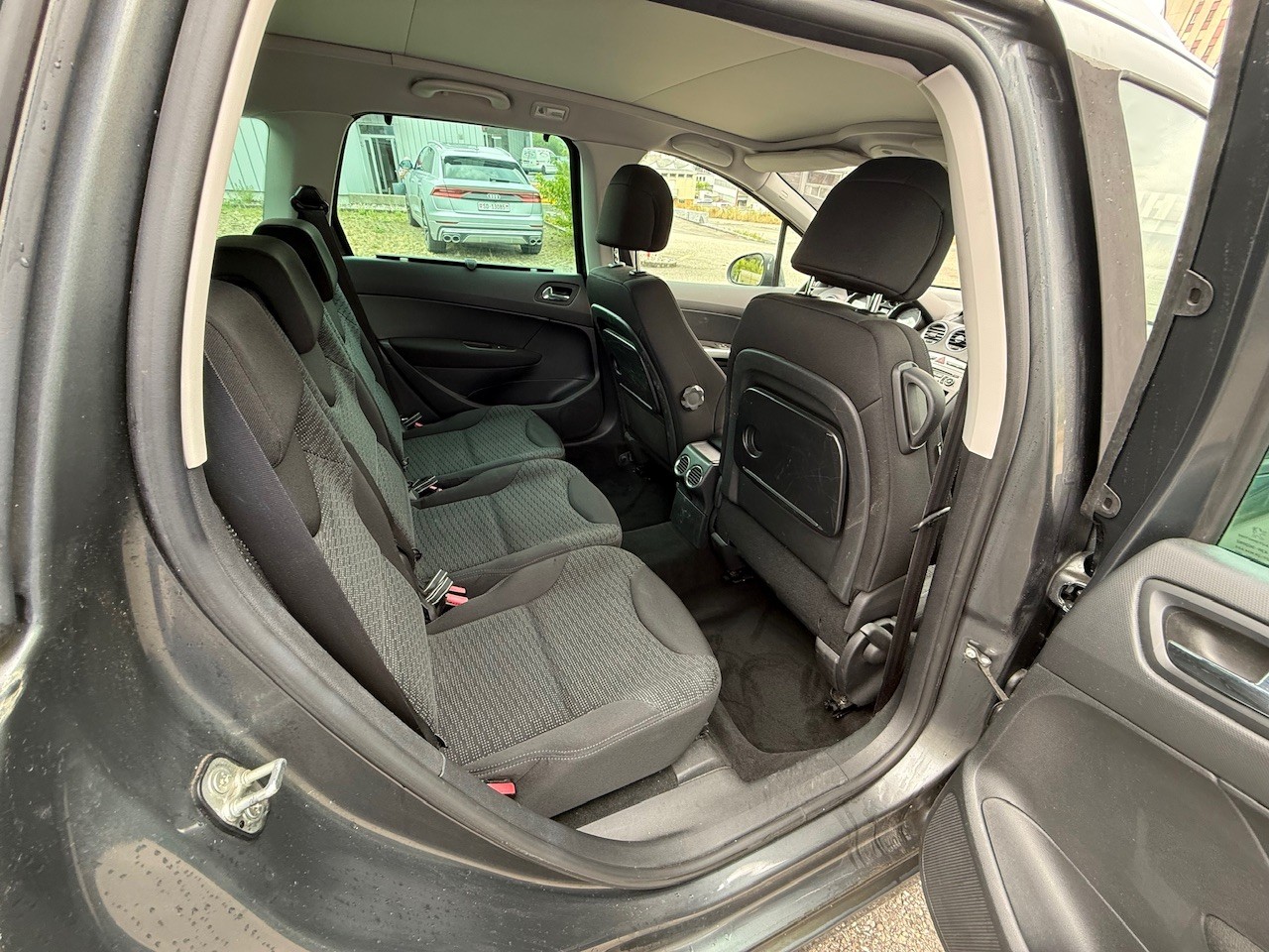 PEUGEOT 308 SW 1.6 16V Turbo Sport Pack-image-8