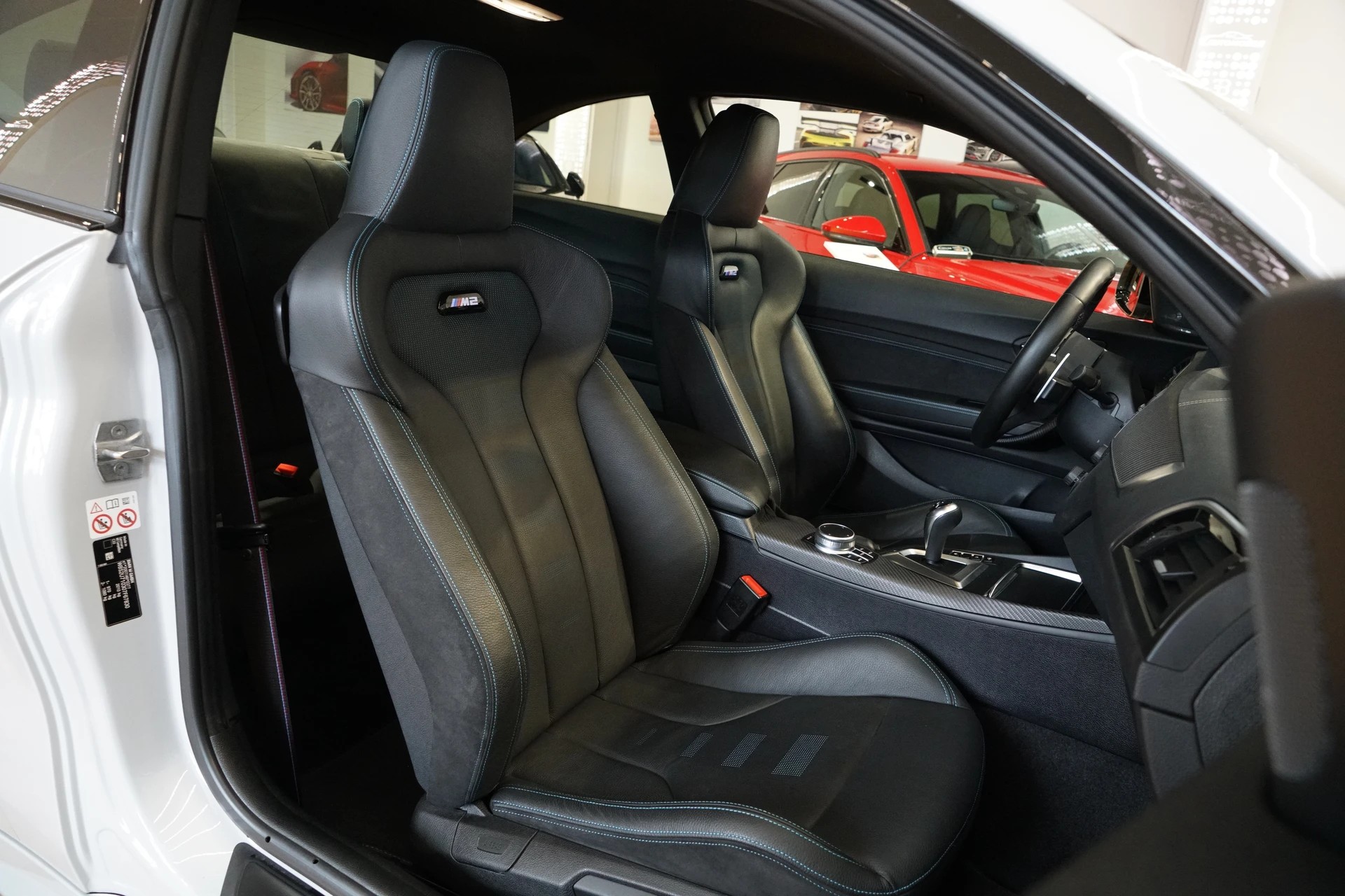 BMW M2 Competition-image-3