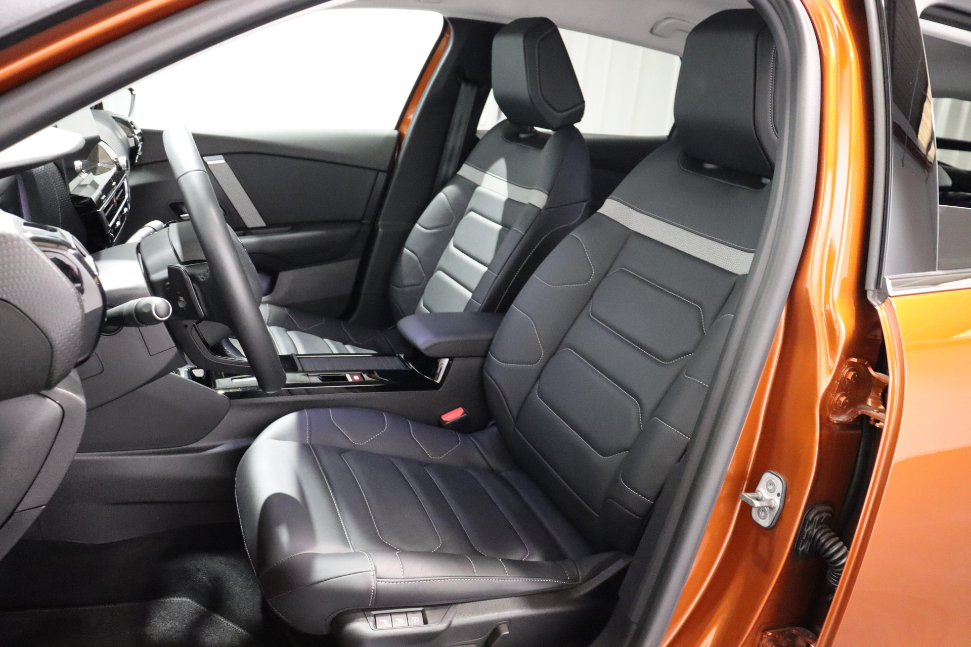 CITROEN C4 1.2 PureTech Shine Pack-image-5